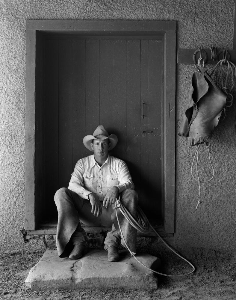 Kurt Markus Black and White Photograph – Bert Anlell, Glocken Ranch, New Mexico