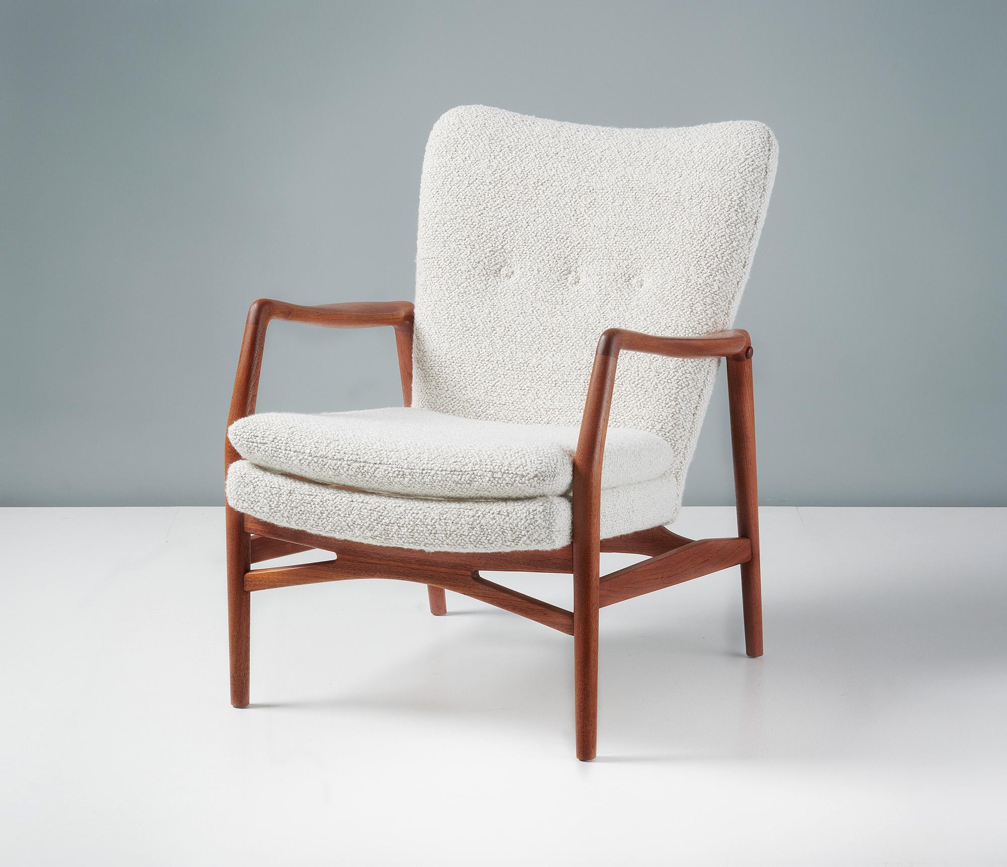 Kurt Olsen Boucle & Teak Lounge Chair, 1950s For Sale 2