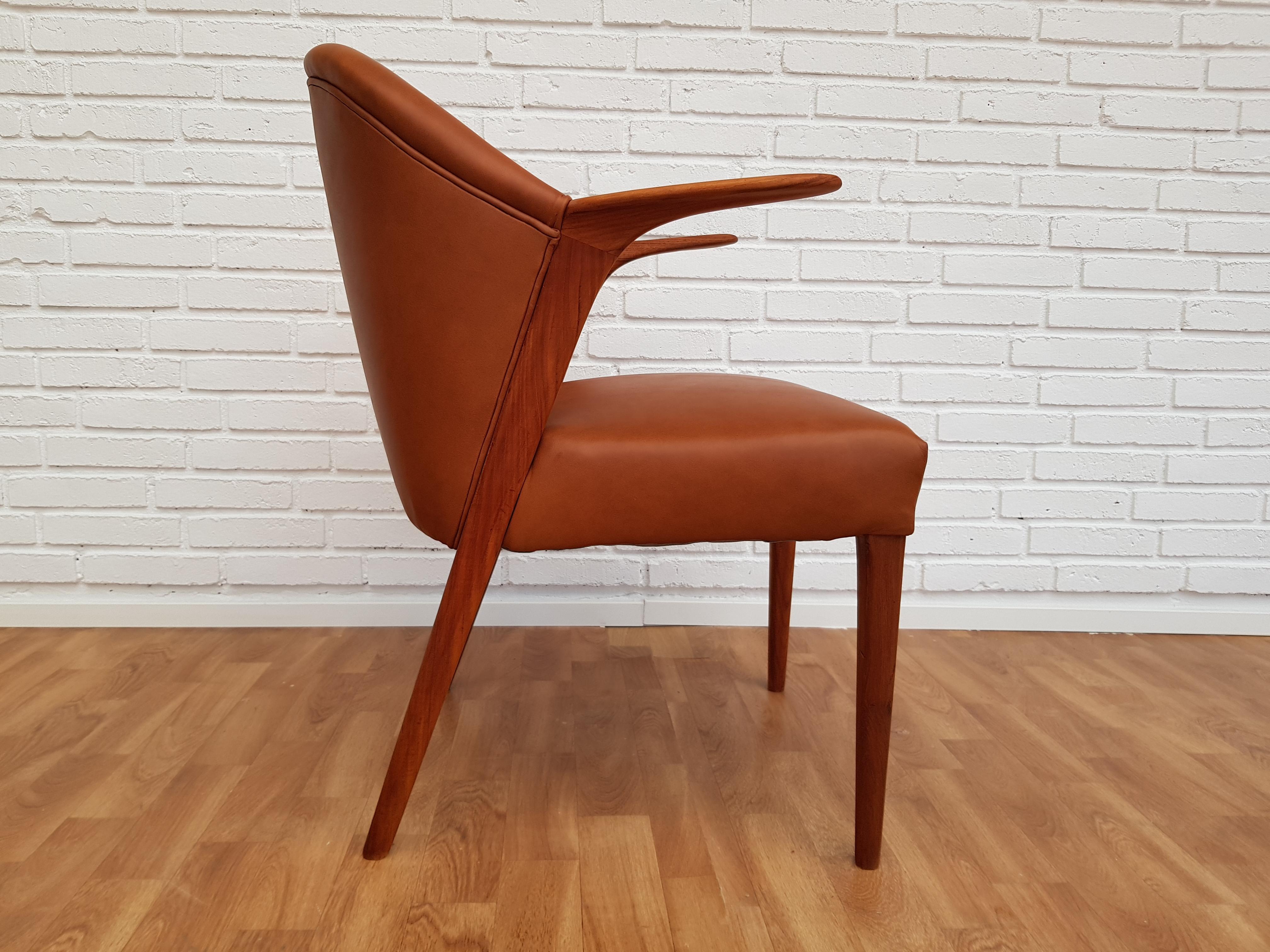 Danish Design by Kurt Olsen, Armchair 1960s, Leather, Completely Restored For Sale 3