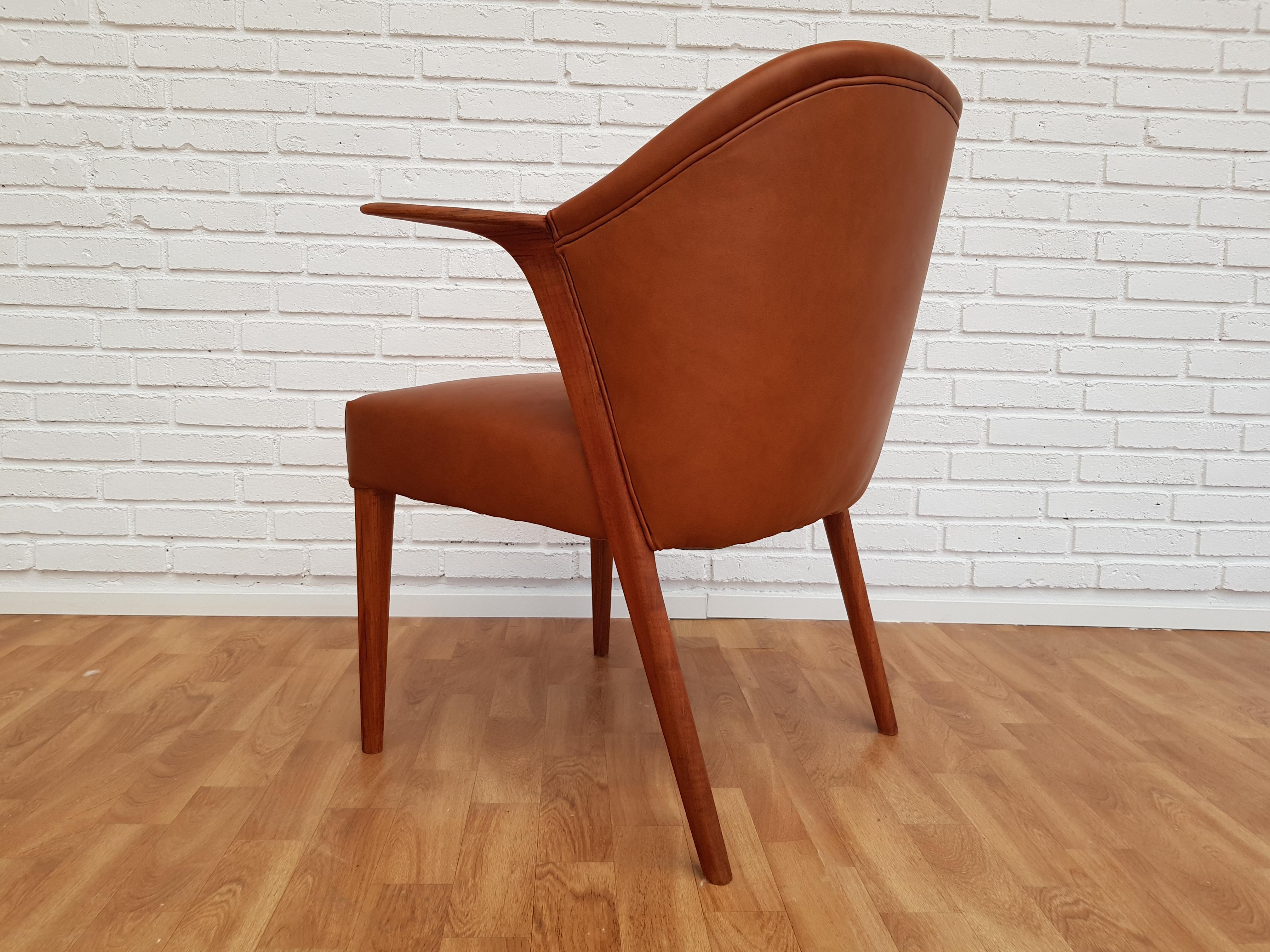 Mid-20th Century Danish Design by Kurt Olsen, Armchair 1960s, Leather, Completely Restored For Sale