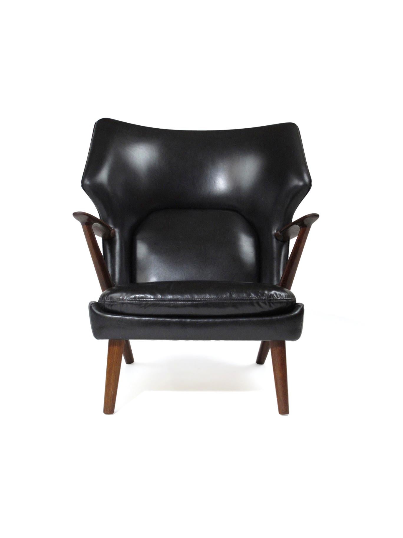 20th Century Kurt Olsen Danish Rosewood Black Leather Bear Chair For Sale