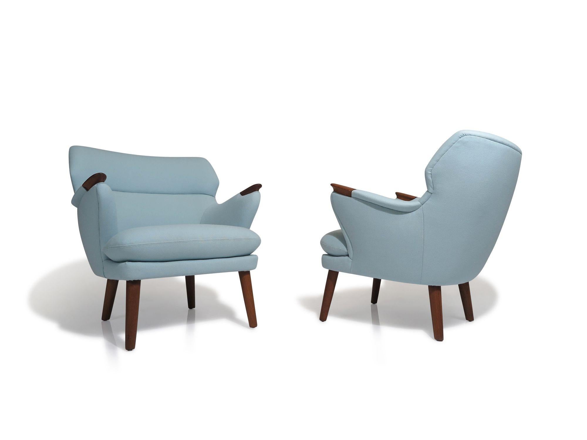 Kurt Olsen for Andersen & Bohm Mid-century Danish Lounge Chairs For Sale 3