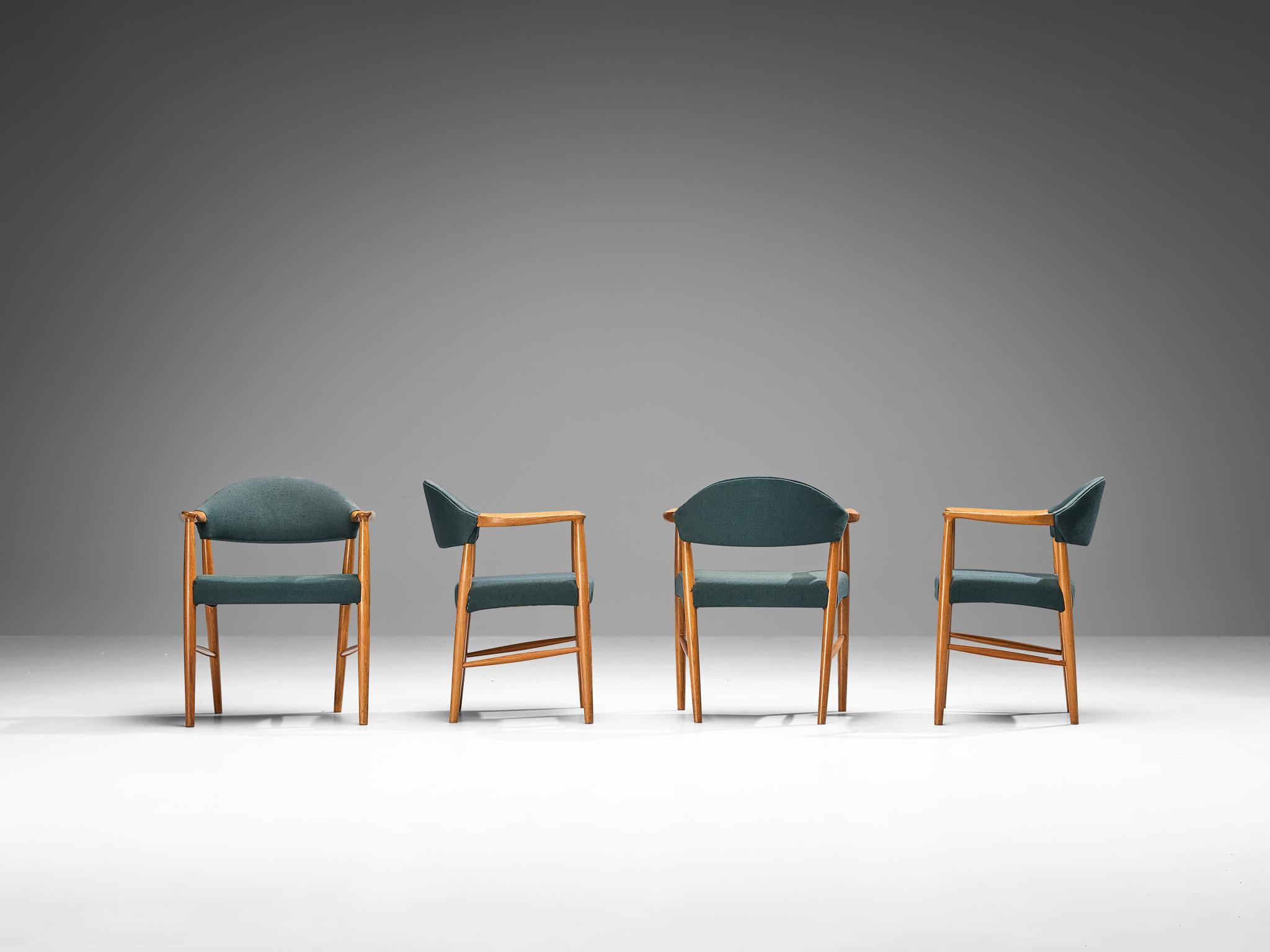 Danois Kurt Olsen for Slagelse Møbelfabrik Ensemble de quatre fauteuils en teck  en vente