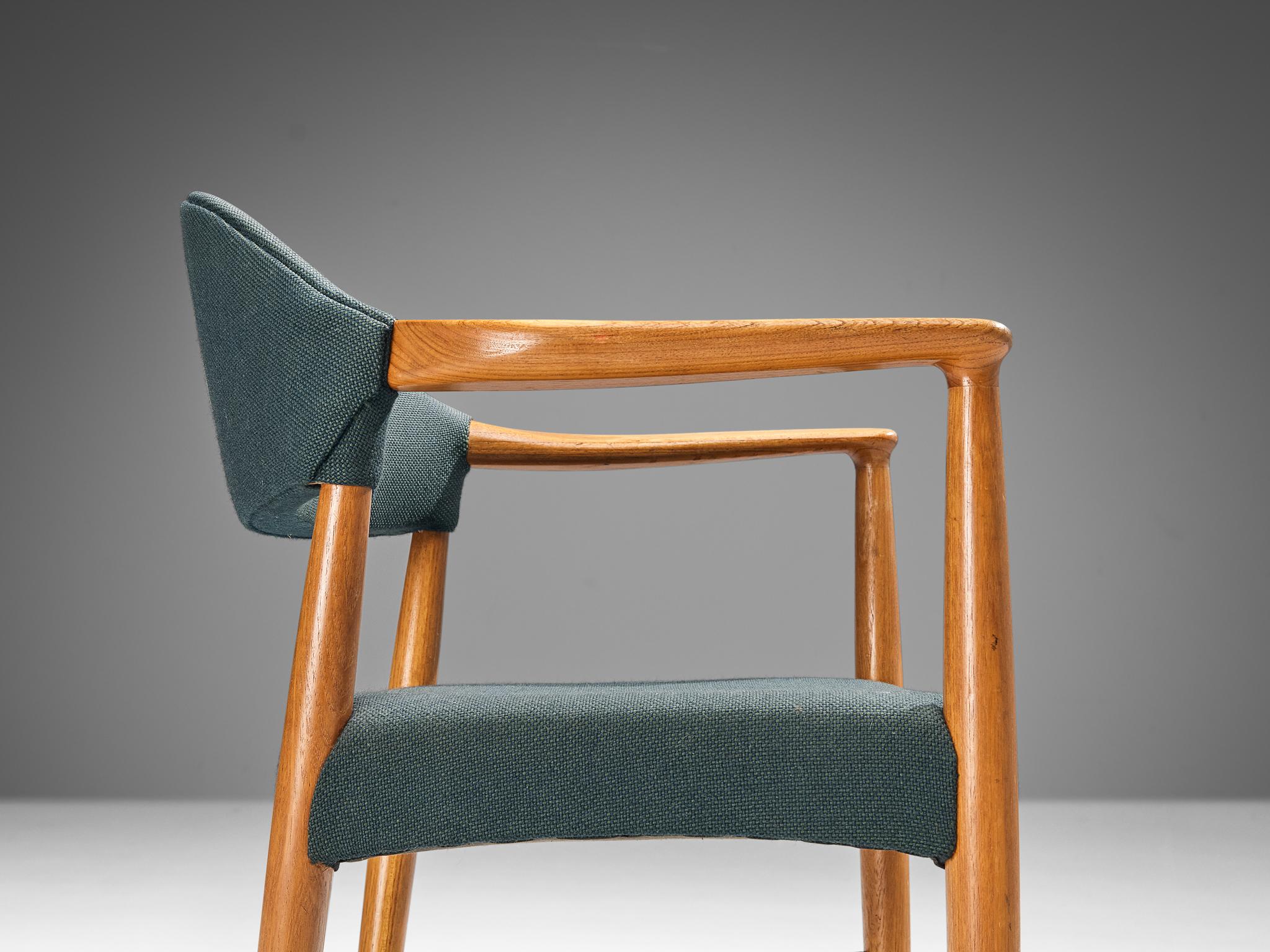 Milieu du XXe siècle Kurt Olsen for Slagelse Møbelfabrik Ensemble de quatre fauteuils en teck  en vente