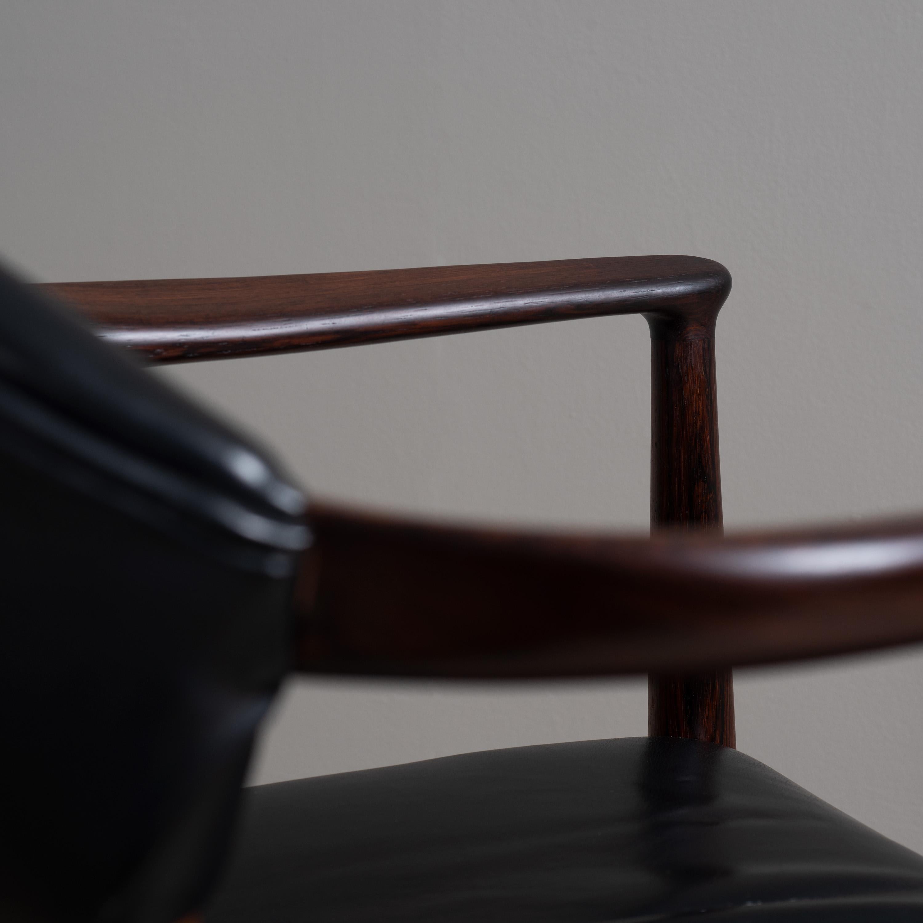  Kurt Olsen Leather Chair For Sale 1
