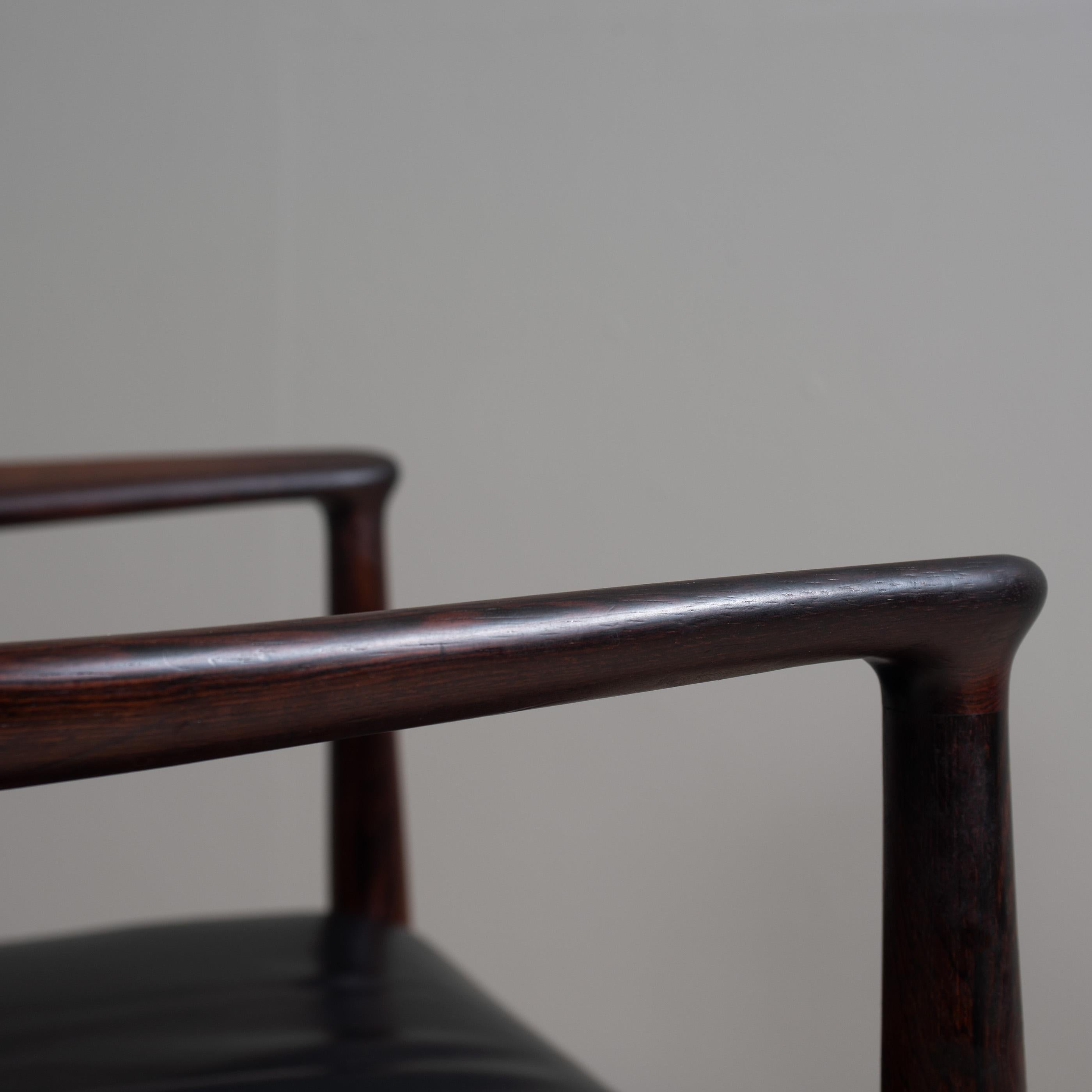  Kurt Olsen Leather Chair For Sale 2