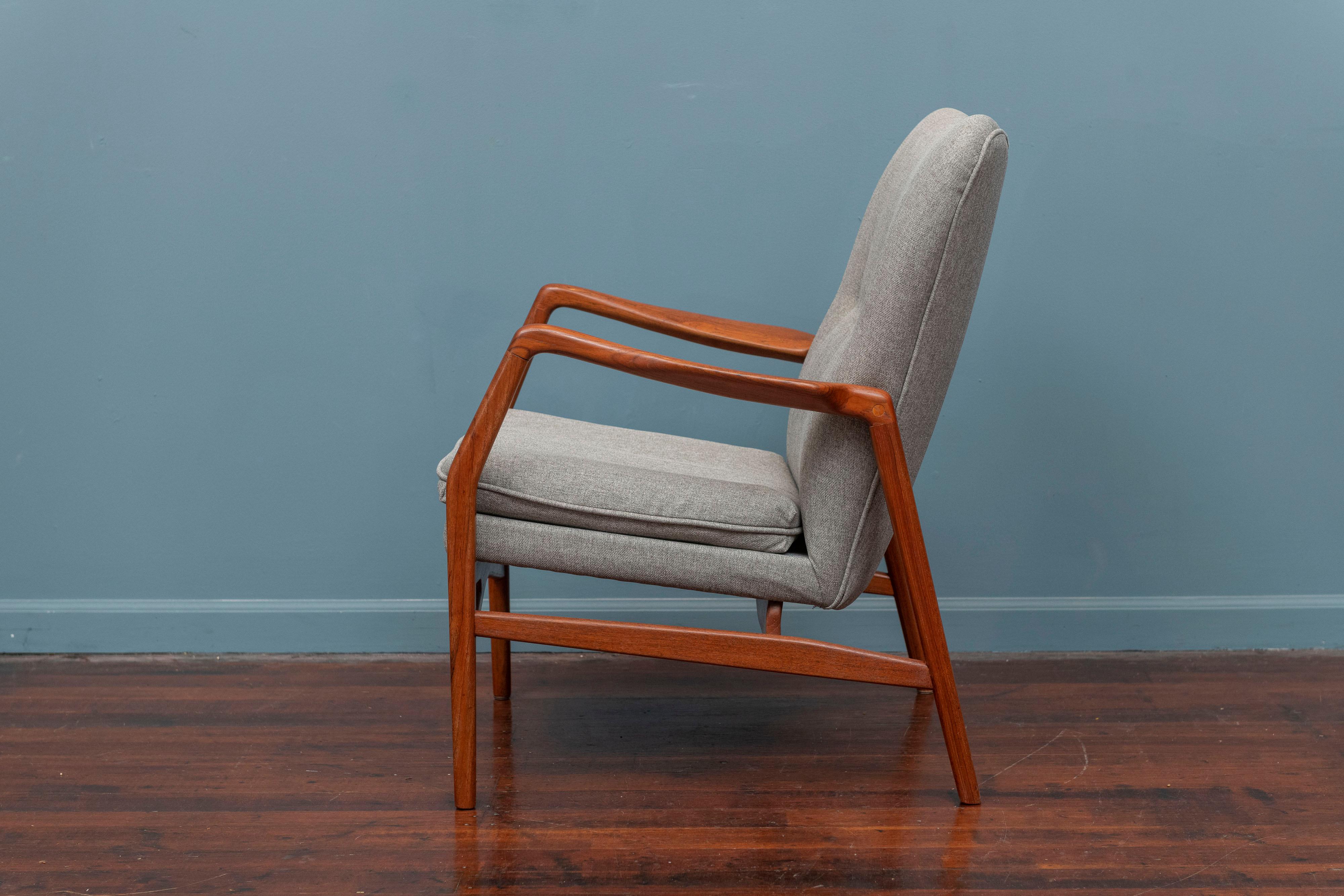 Danish Kurt Olsen Lounge Chair Model 215 for Slagesle