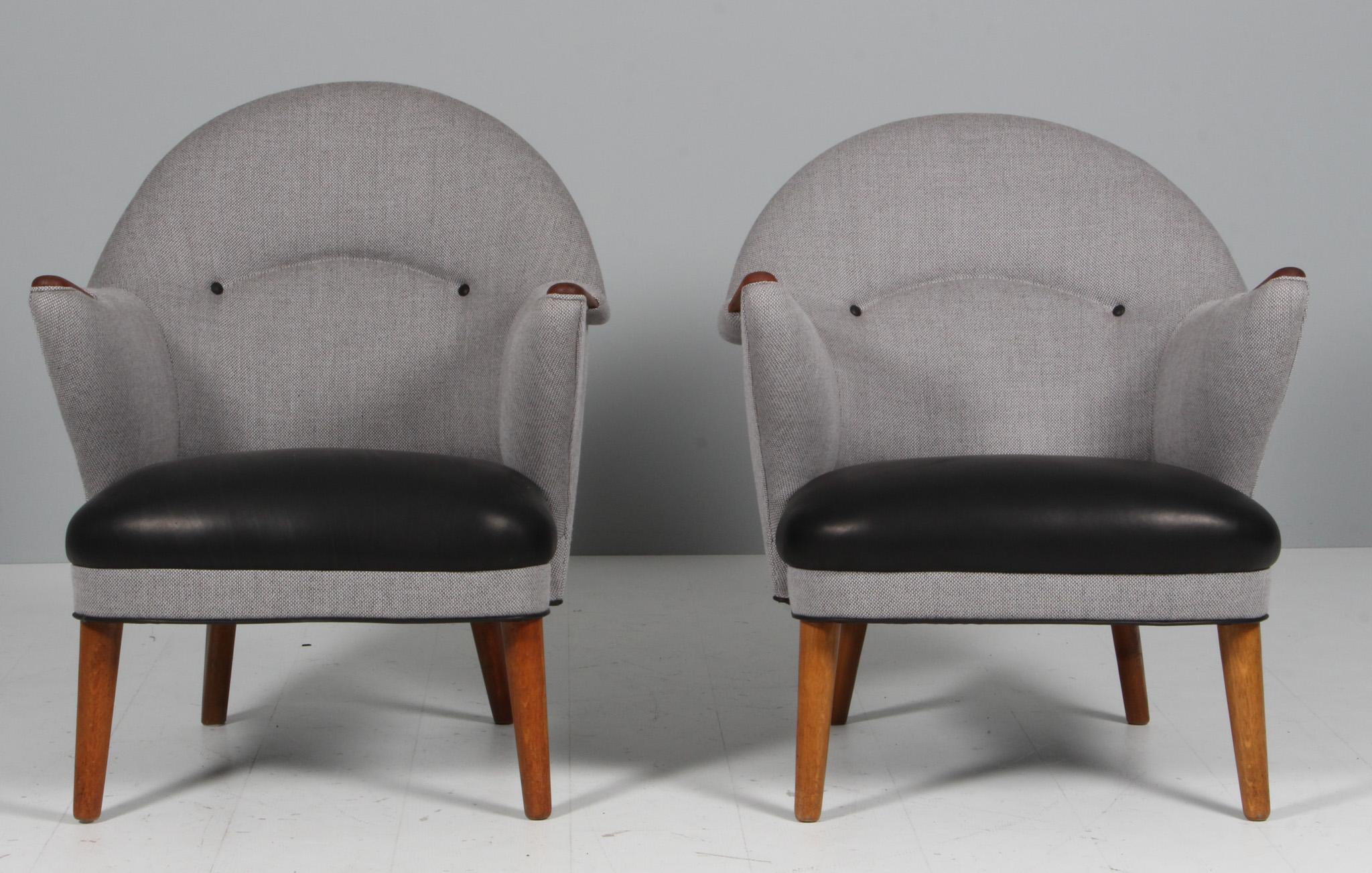 Leather Kurt Olsen lounge chairs in rewool and leather. Denmark 1960's For Sale