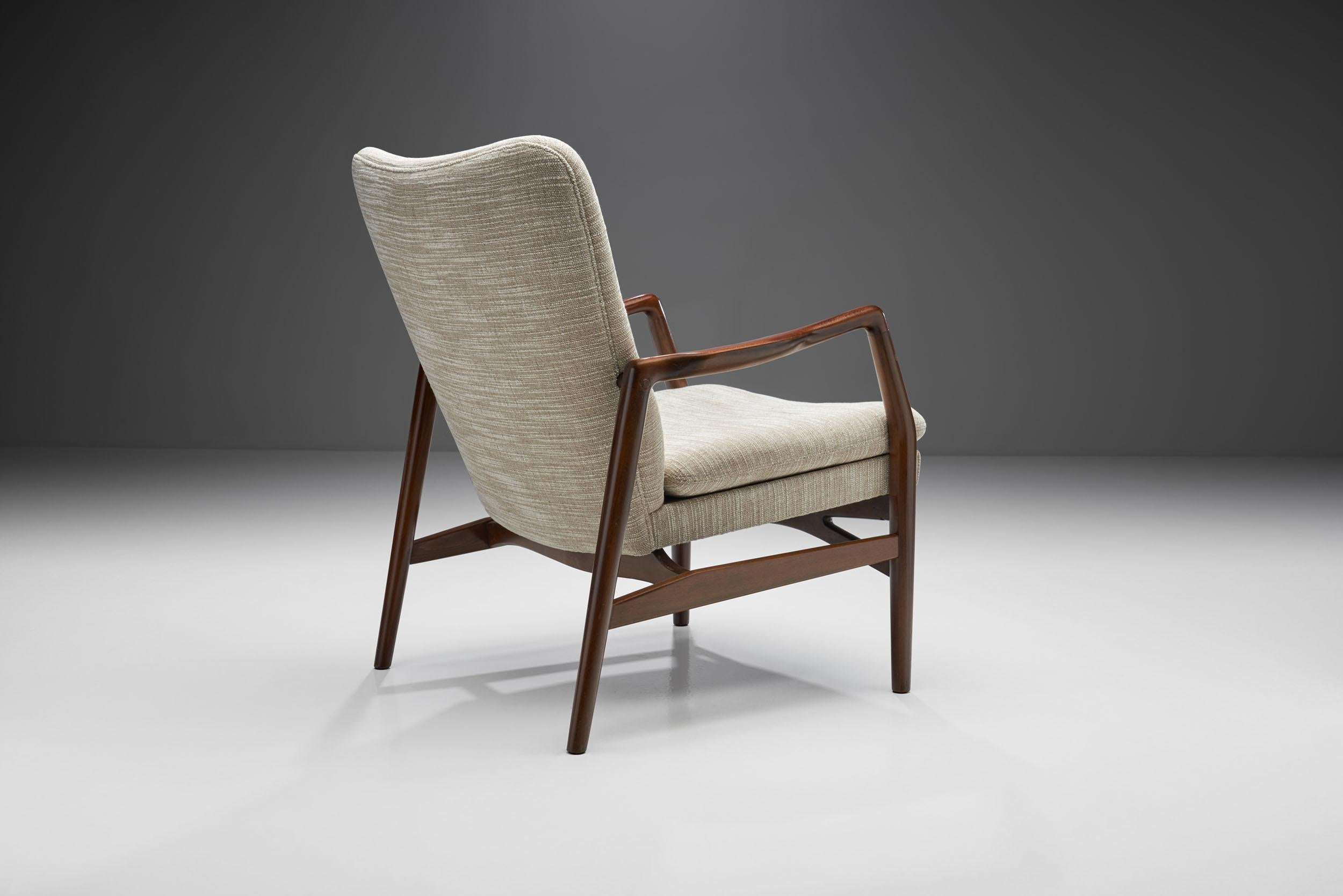 Danish Kurt Olsen “Model 215” Easy Chair for Slagelse Møbelværk, Denmark 1954 For Sale