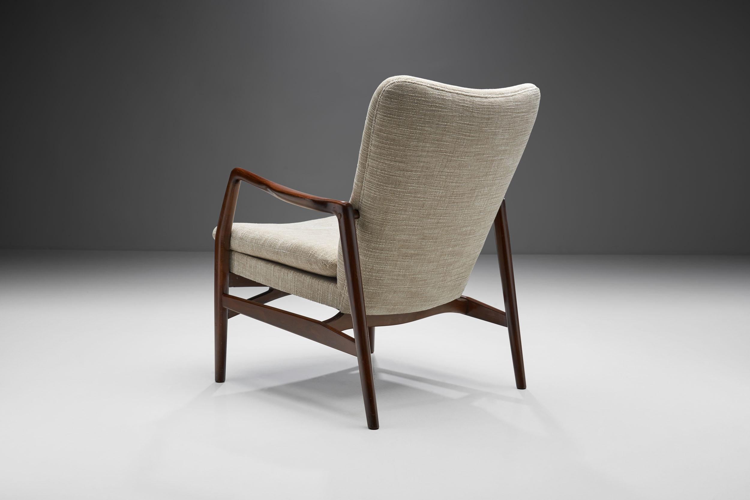 Kurt Olsen “Model 215” Easy Chair for Slagelse Møbelværk, Denmark 1954 In Good Condition For Sale In Utrecht, NL