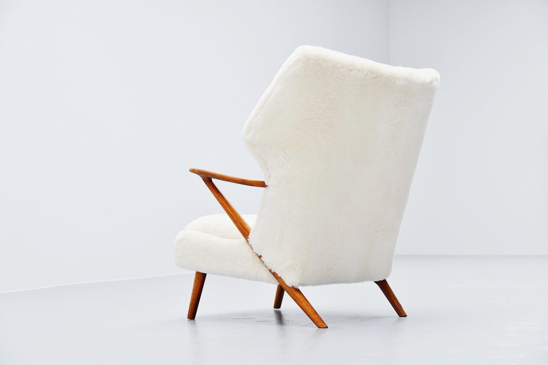 Scandinavian Modern Kurt Olsen Papa Bear Chair in Alpaca Wool, Denmark, 1955