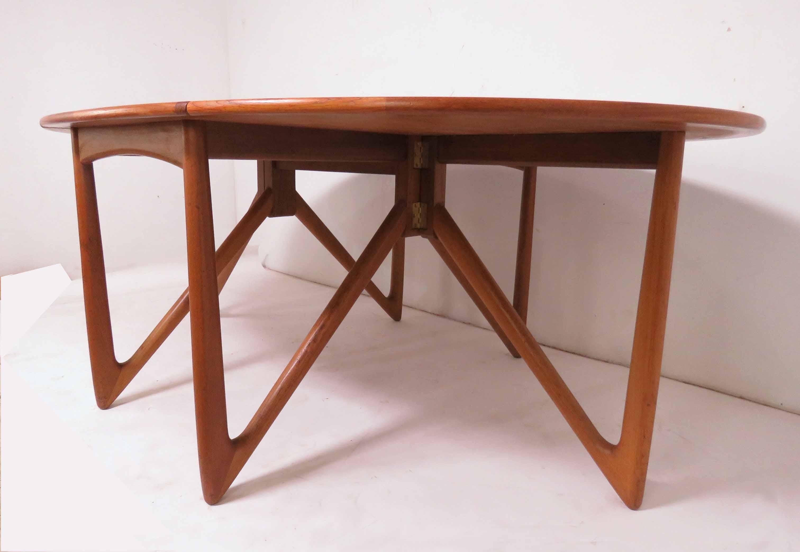 Kurt Ostervig Danish Teak Gate Leg Drop-Leaf Oval Dining Table, circa 1960s 1