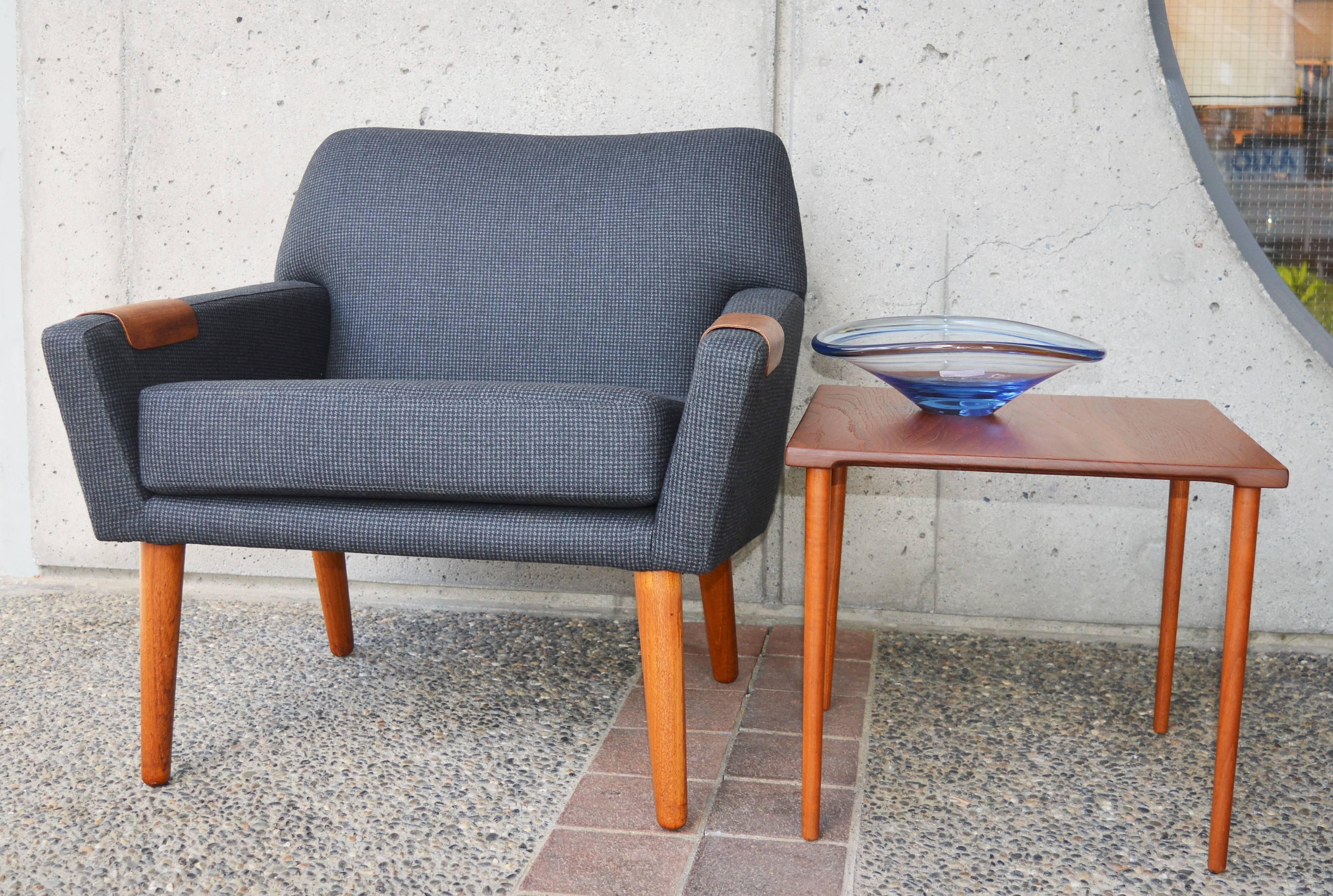 Kurt Ostervig for Rolschau Restored Teak Base Lounge Chair Adjustable Arm Rests In Excellent Condition In New Westminster, British Columbia