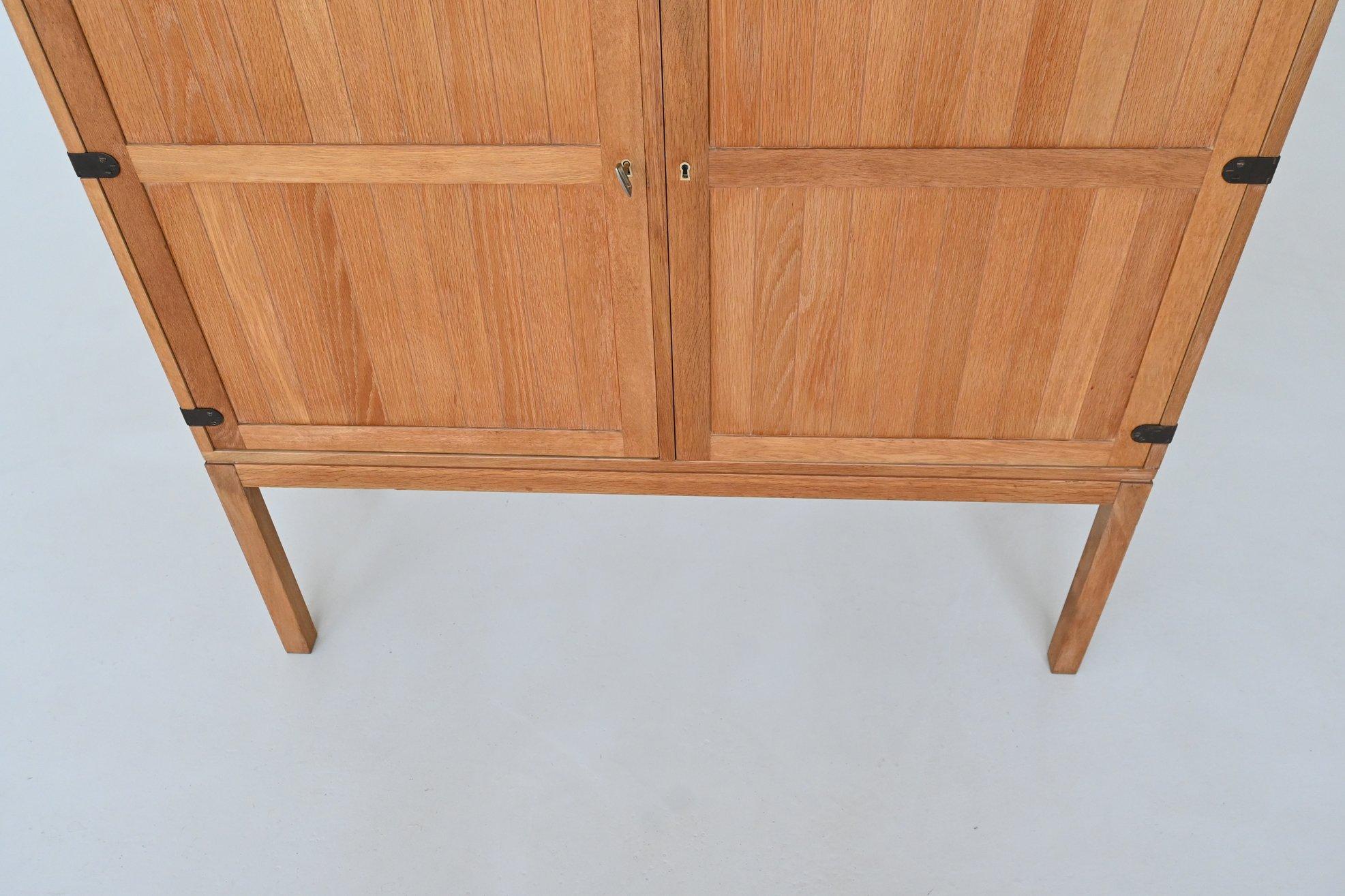 Armario alto Kurt Ostervig de roble A/S Randers Dinamarca 1960 en venta 1