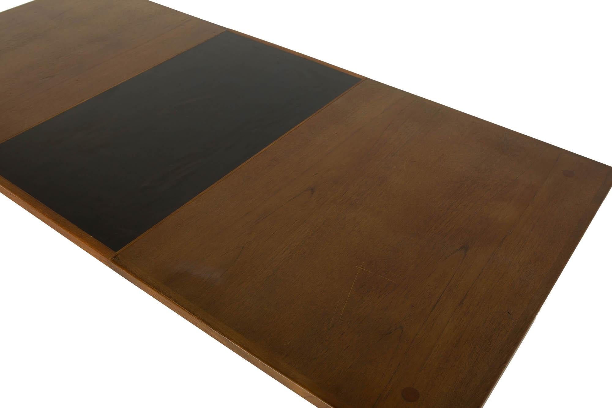 Kurt Ostervig Mid Century Teak Dining Table In Good Condition For Sale In Countryside, IL