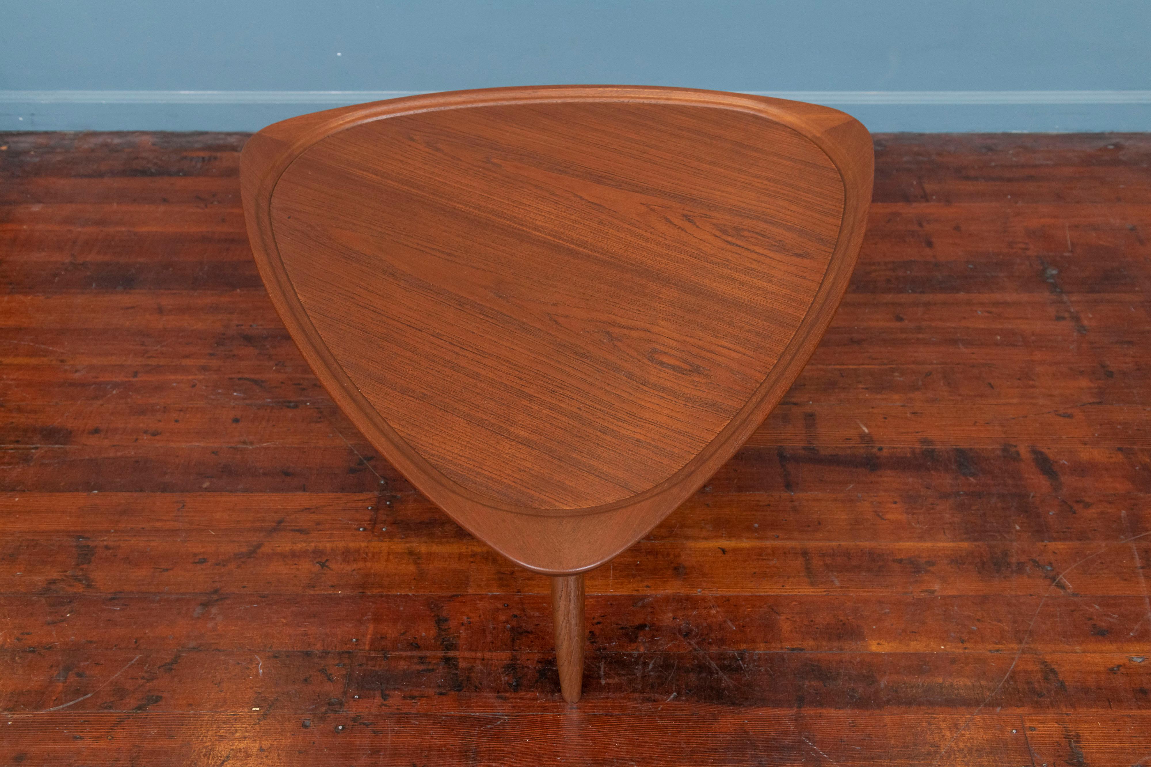 Kurt Ostervig Model 176 Triangular Table for Jason Mobler In Good Condition For Sale In San Francisco, CA