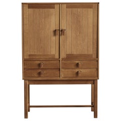 Kurt Ostervig: Schrank aus Eichenholz
