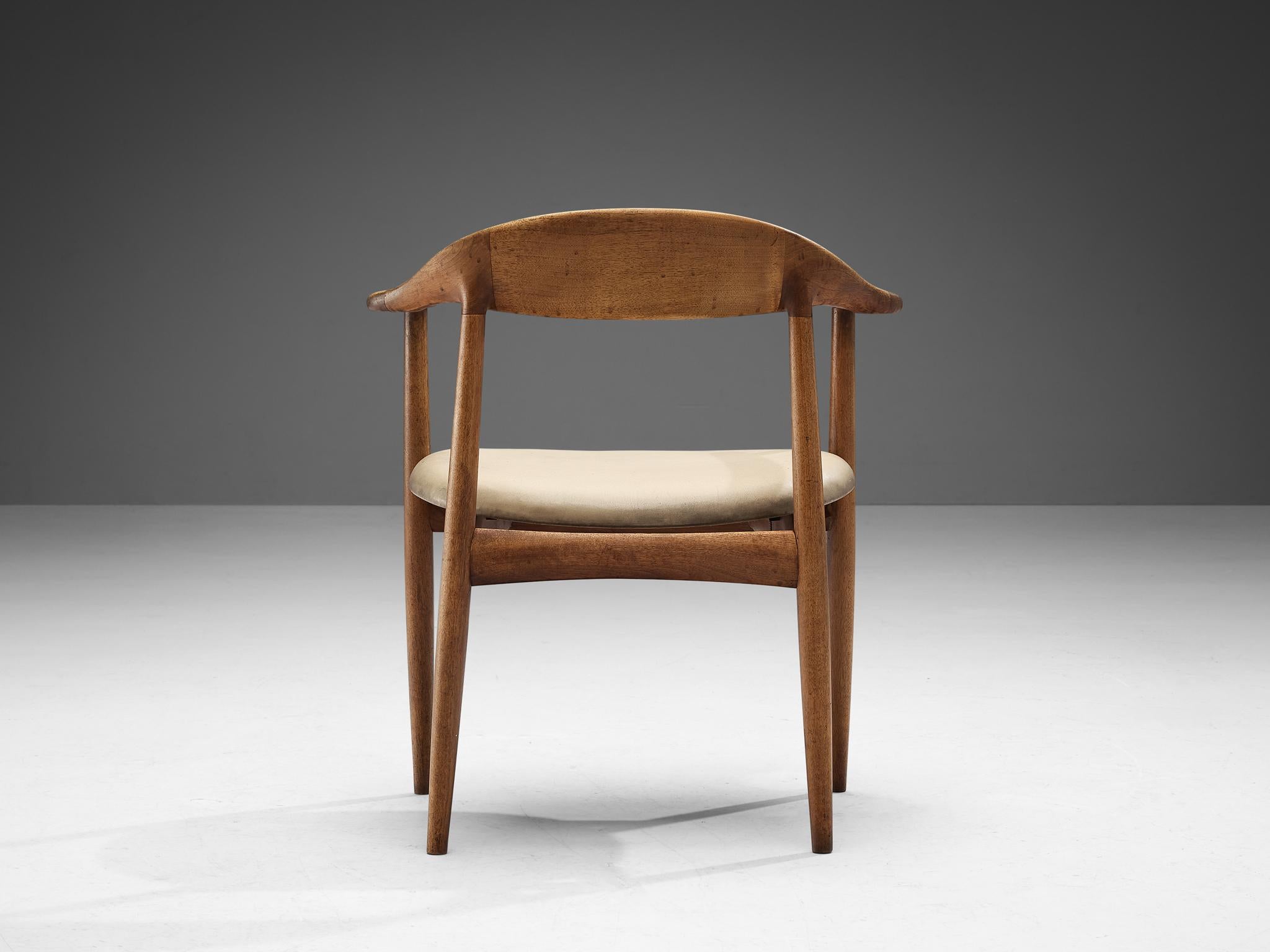 Kurt Østervig Sessel aus Teakholz und beigem Leder (Dänisch) im Angebot
