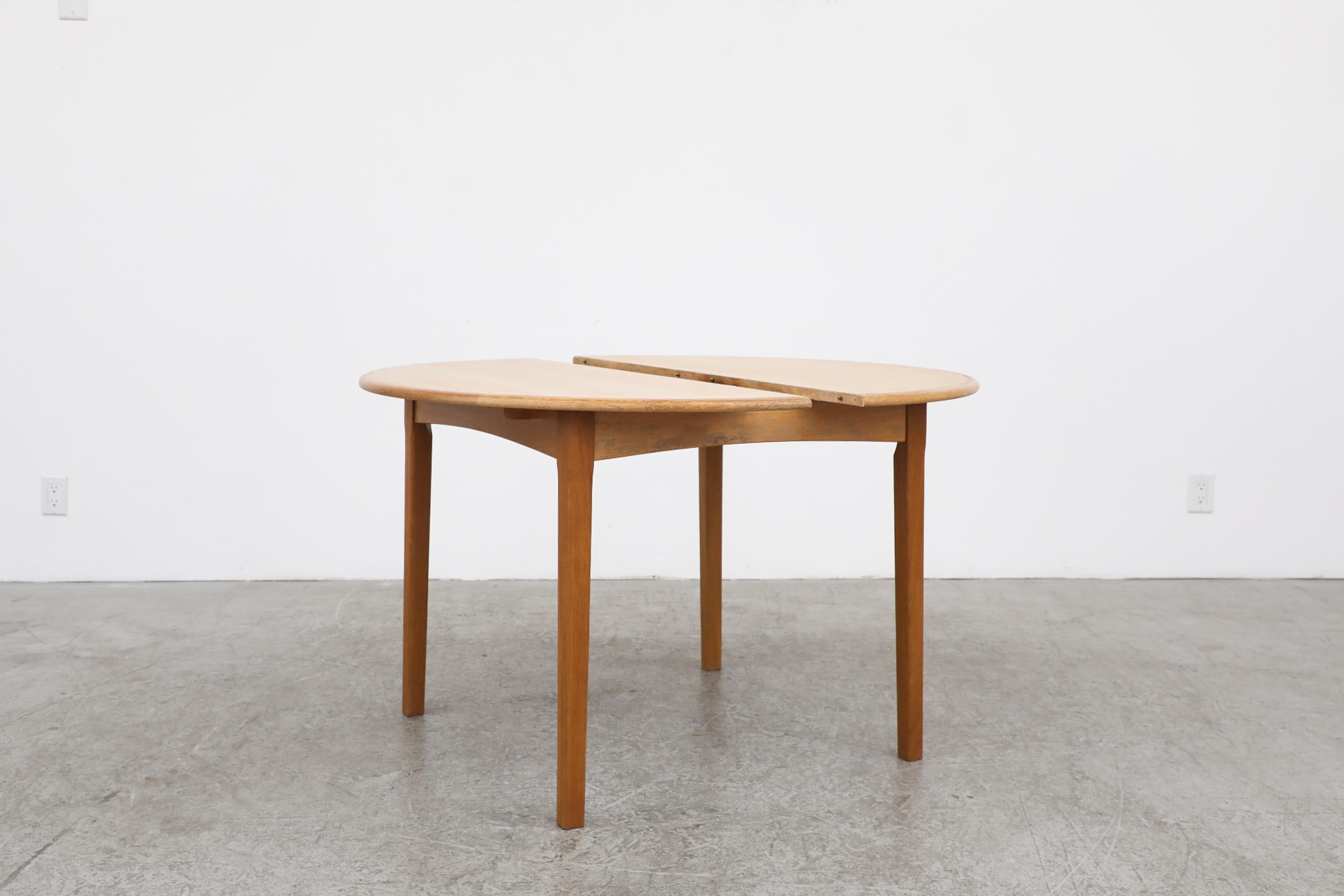 Kurt Østervig 'Attr' Oak Dining Table with Butterfly Leaf In Good Condition In Los Angeles, CA