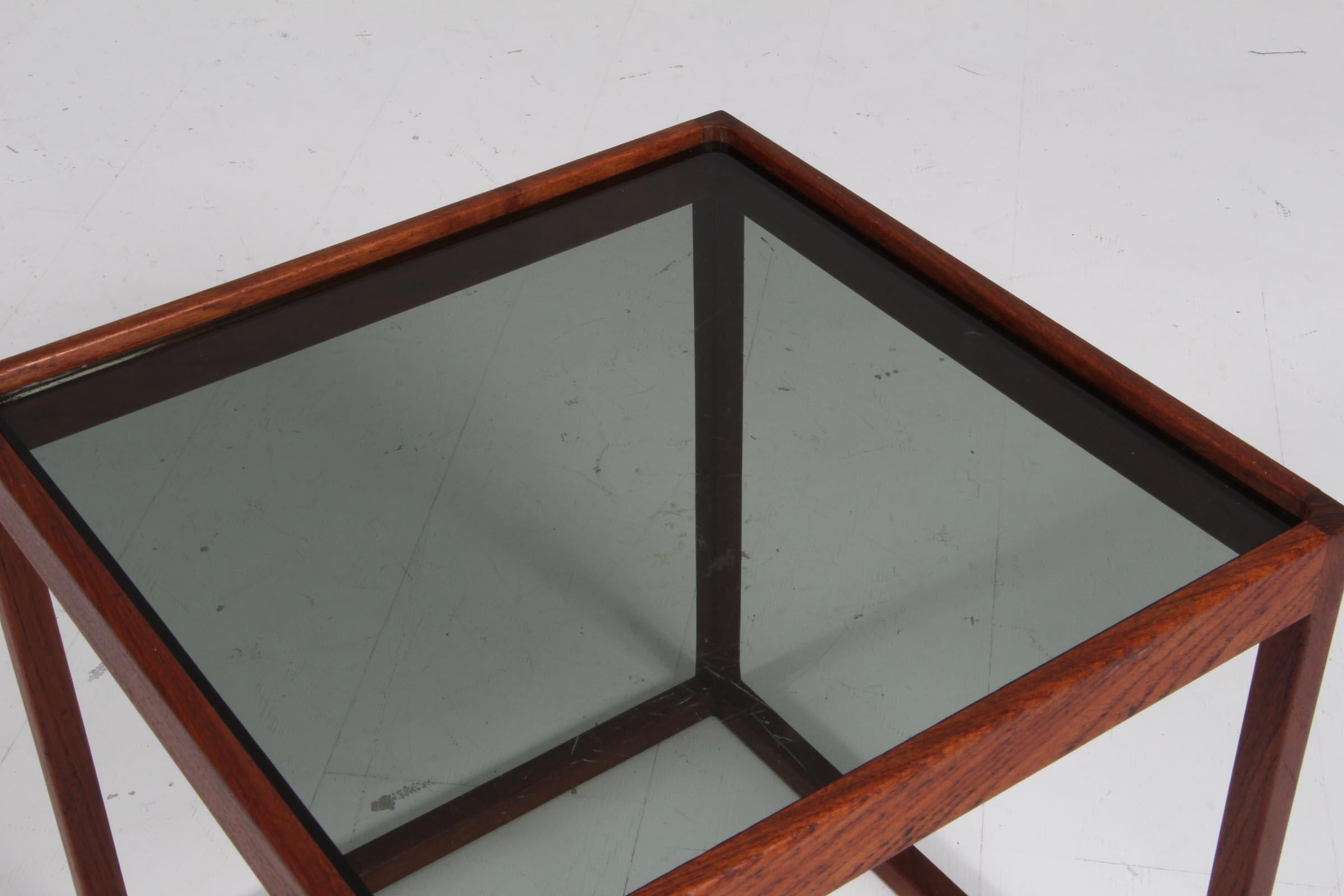 Kurt Østervig cube table in teak and smoked glass In Good Condition For Sale In Esbjerg, DK