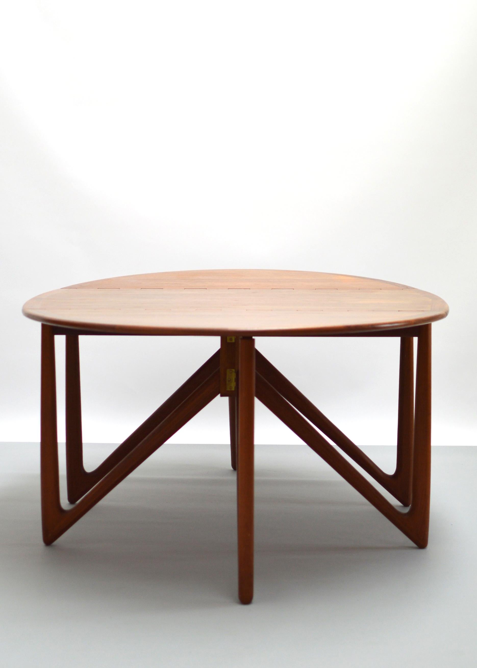 Scandinavian Modern Kurt Østervig for Jason Møbelfabrik, 'Eva' Drop-Leaf Teak Table, circa 1960 For Sale