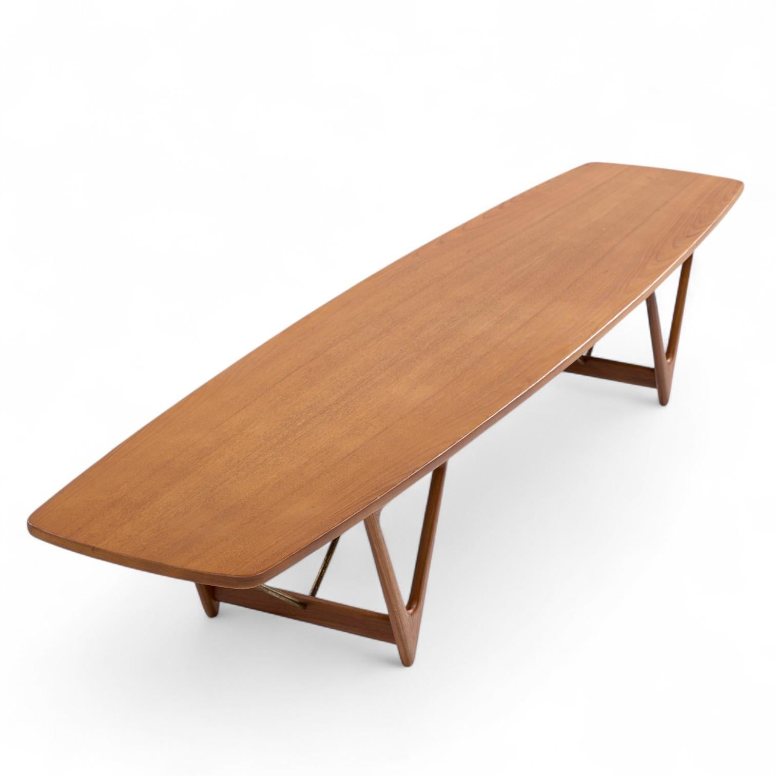 Kurt Østervig für Jason Møbler Mid Century Extra großer dänischer Couchtisch aus Teakholz im Angebot 3