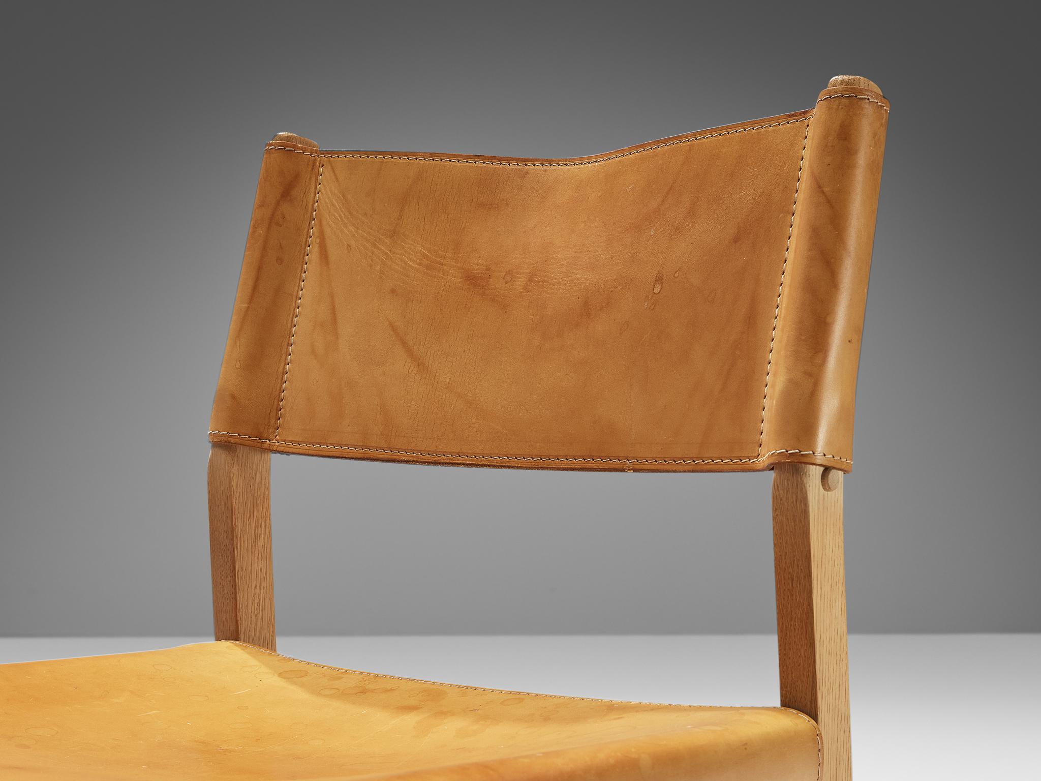 Kurt Østervig for Sibast Pair of Dining Chairs in Cognac Leather and Oak  For Sale 1