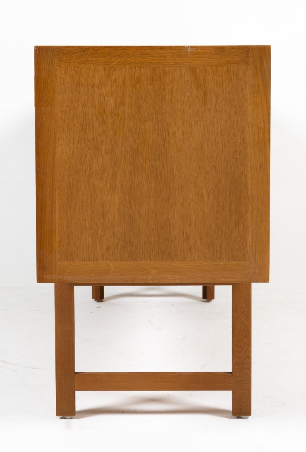 Kurt Østervig for VAMO Danish Mid-Century Oak Sideboard, 1960's For Sale 3