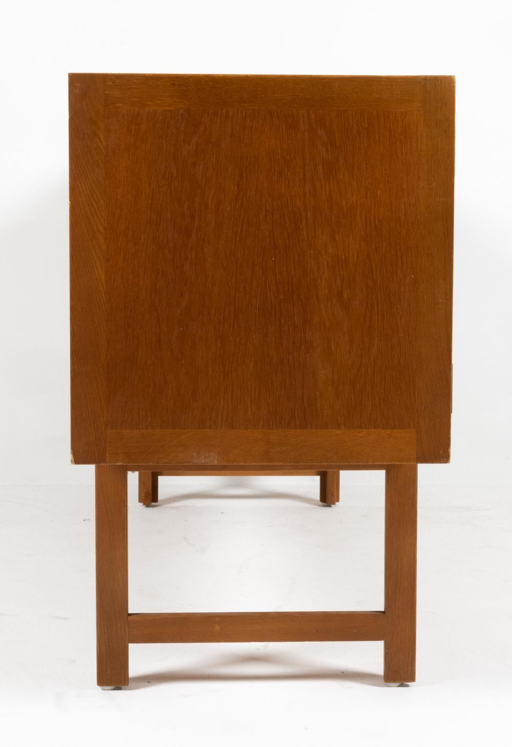 Kurt Østervig for VAMO Danish Mid-Century Oak Sideboard, 1960's For Sale 8