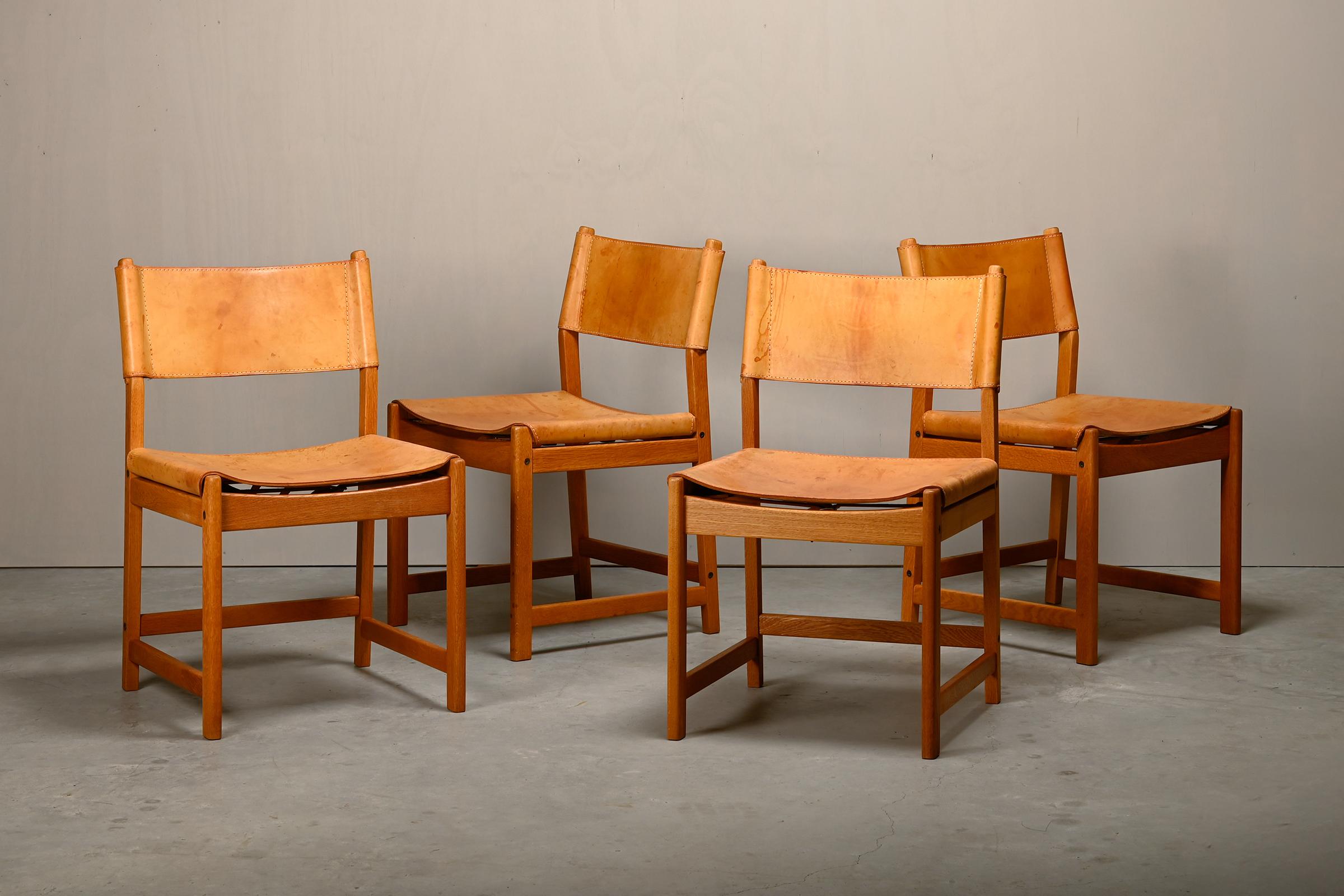 Scandinavian Modern Kurt Østervig hunting Dining Chairs in Oak and Cognac Leather for KP Møbler