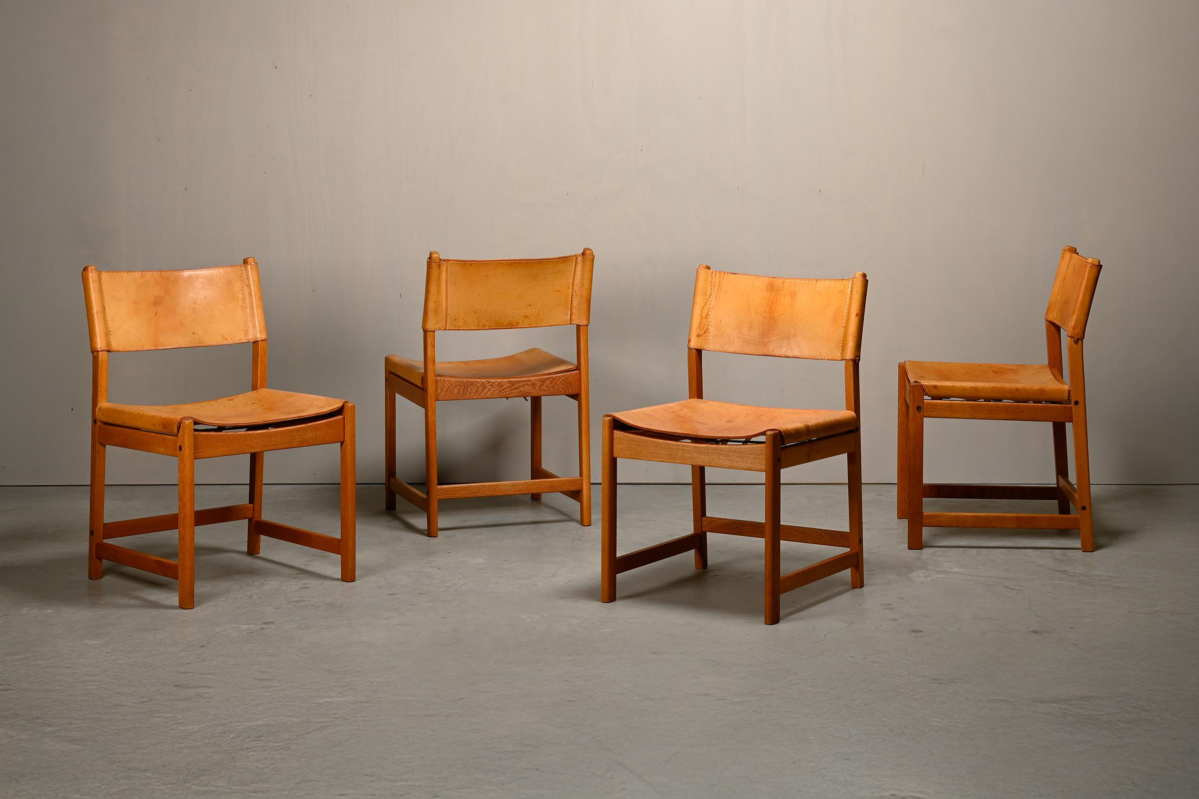 Kurt Østervig hunting Dining Chairs in Oak and Cognac Leather for KP Møbler 3
