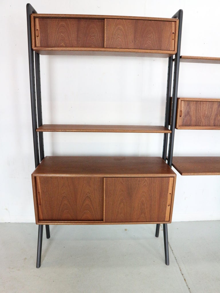 Kurt Østervig Modular Teak Room Divider, Free Standing Wall Unit, 1960's Denmark In Good Condition For Sale In The Hague, NL
