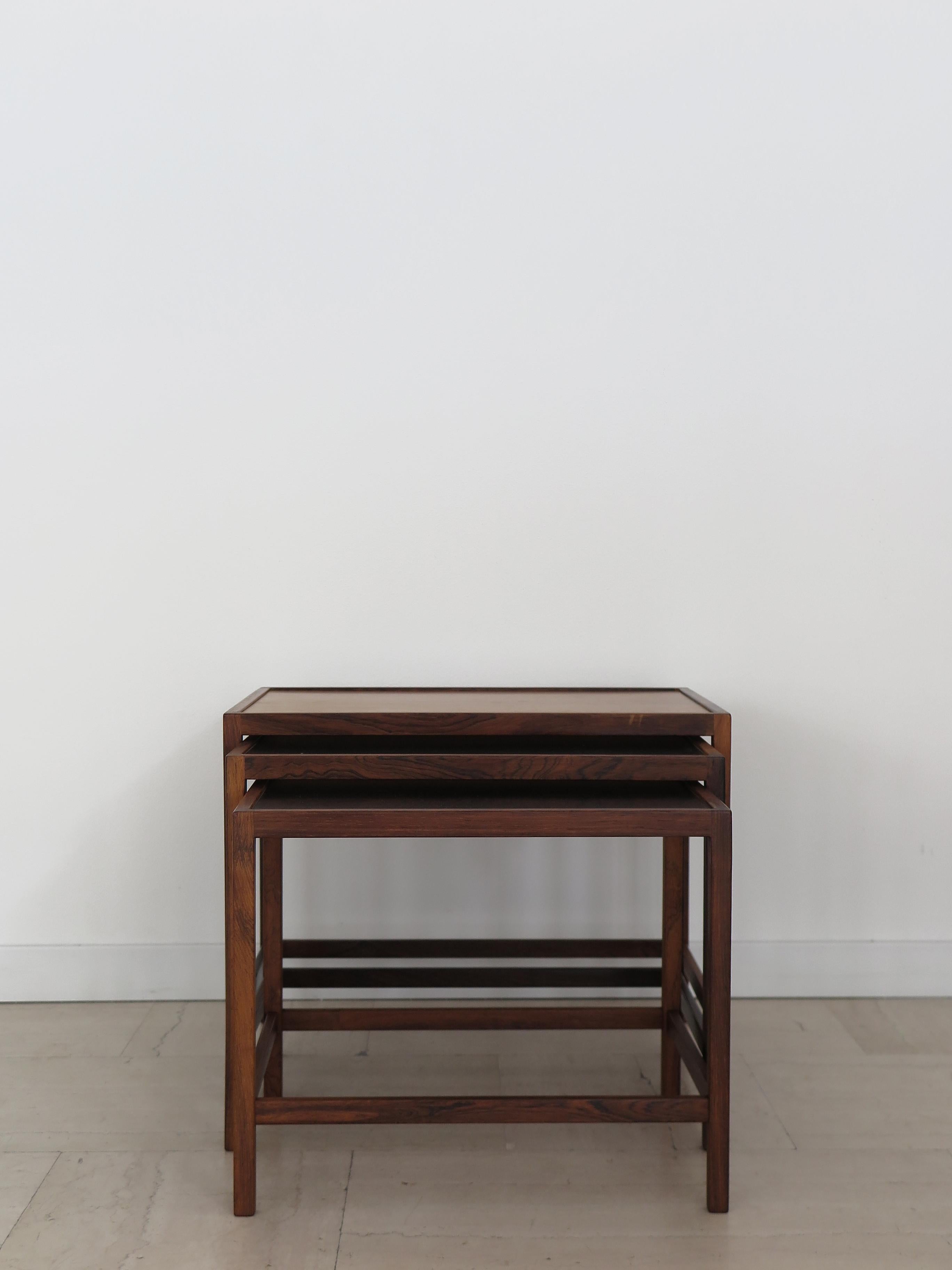 Scandinavo moderno Kurt Østervig Tavolini scandinavi in legno e formica del Medioevo, Danimarca 1960 in vendita