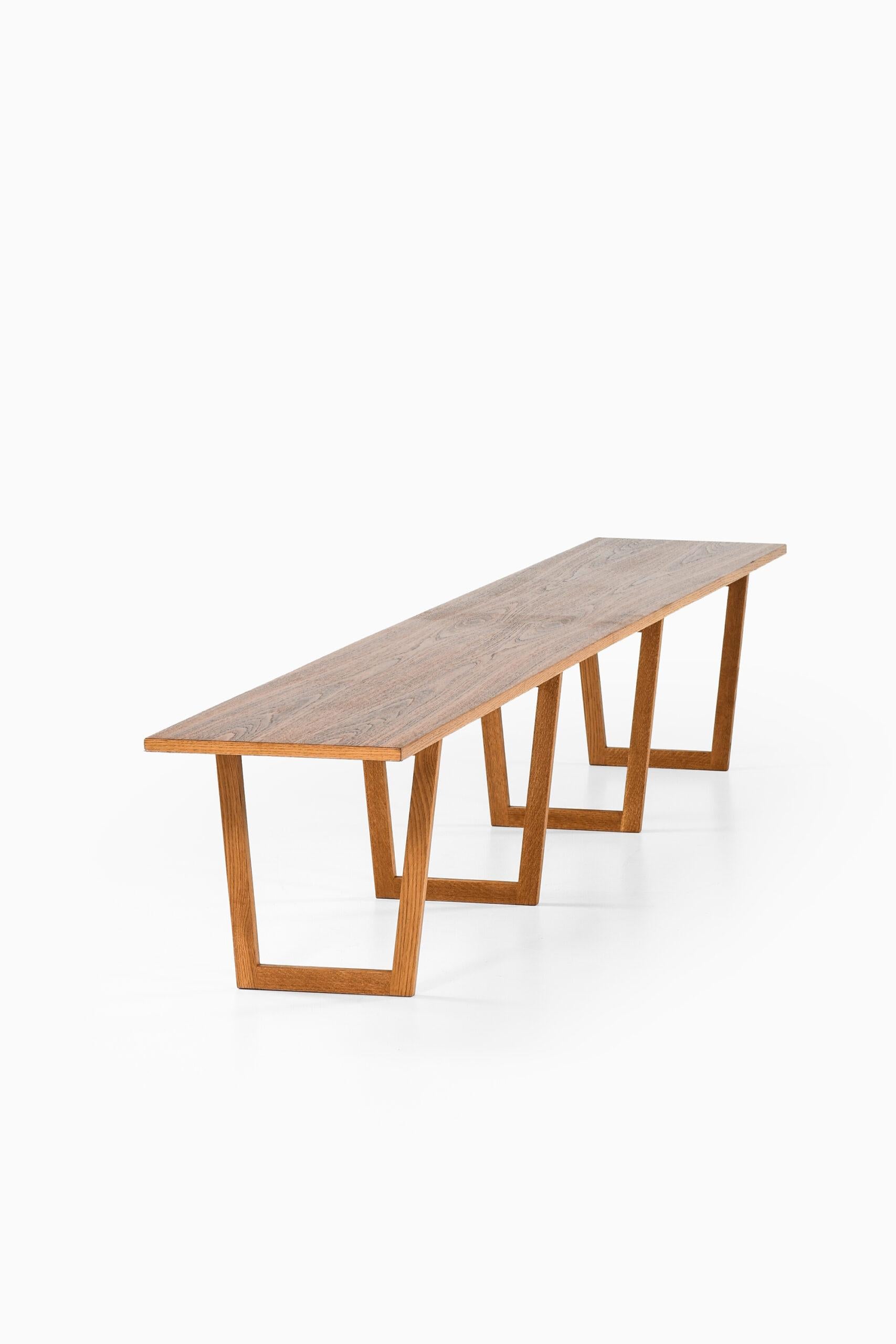 Chêne Table d'appoint ou banc Kurt stervig produit par Jason Mbler au Danemark en vente