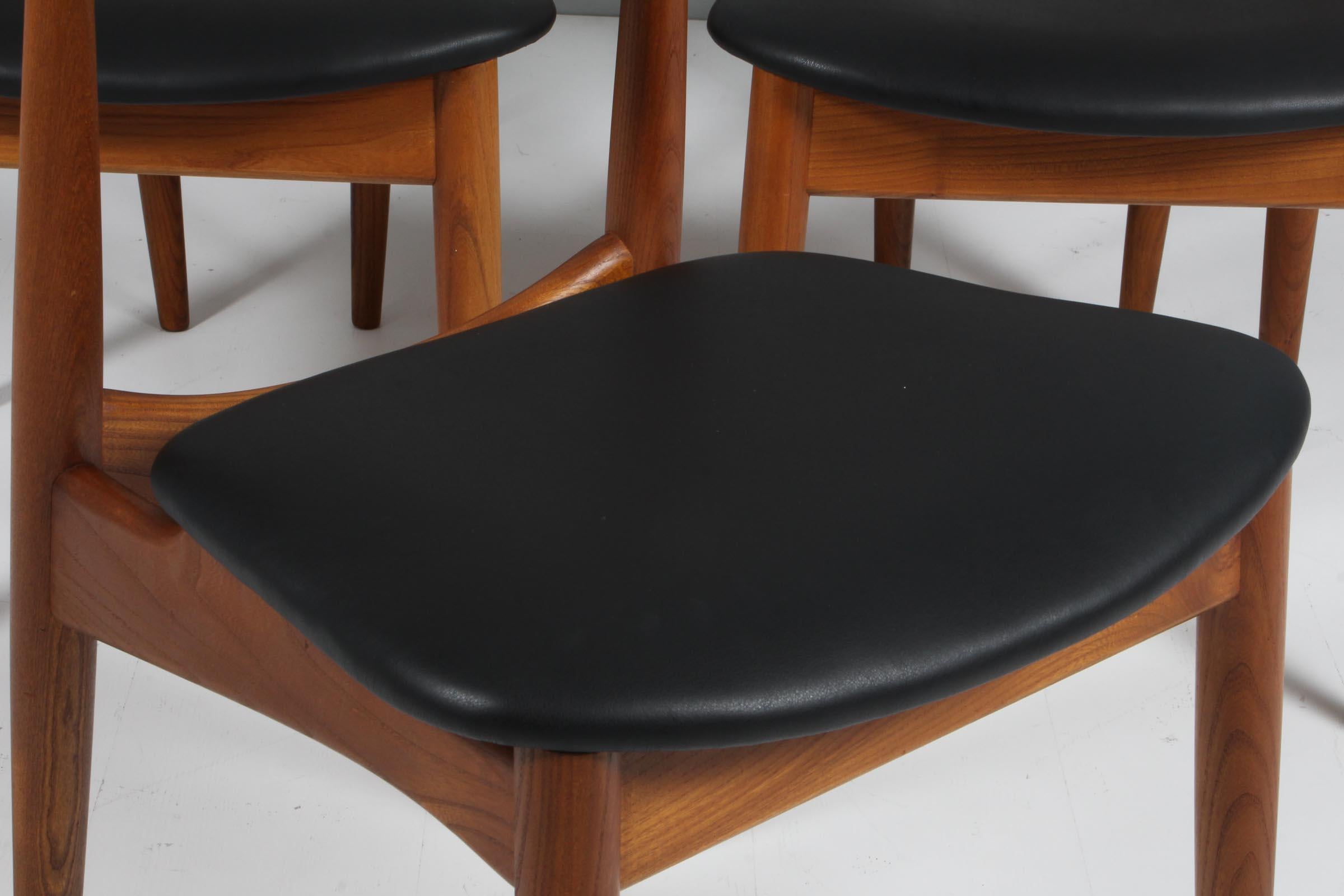 Kurt Østervig, Six Dining Chairs, Denmark, 1960s In Good Condition In Esbjerg, DK