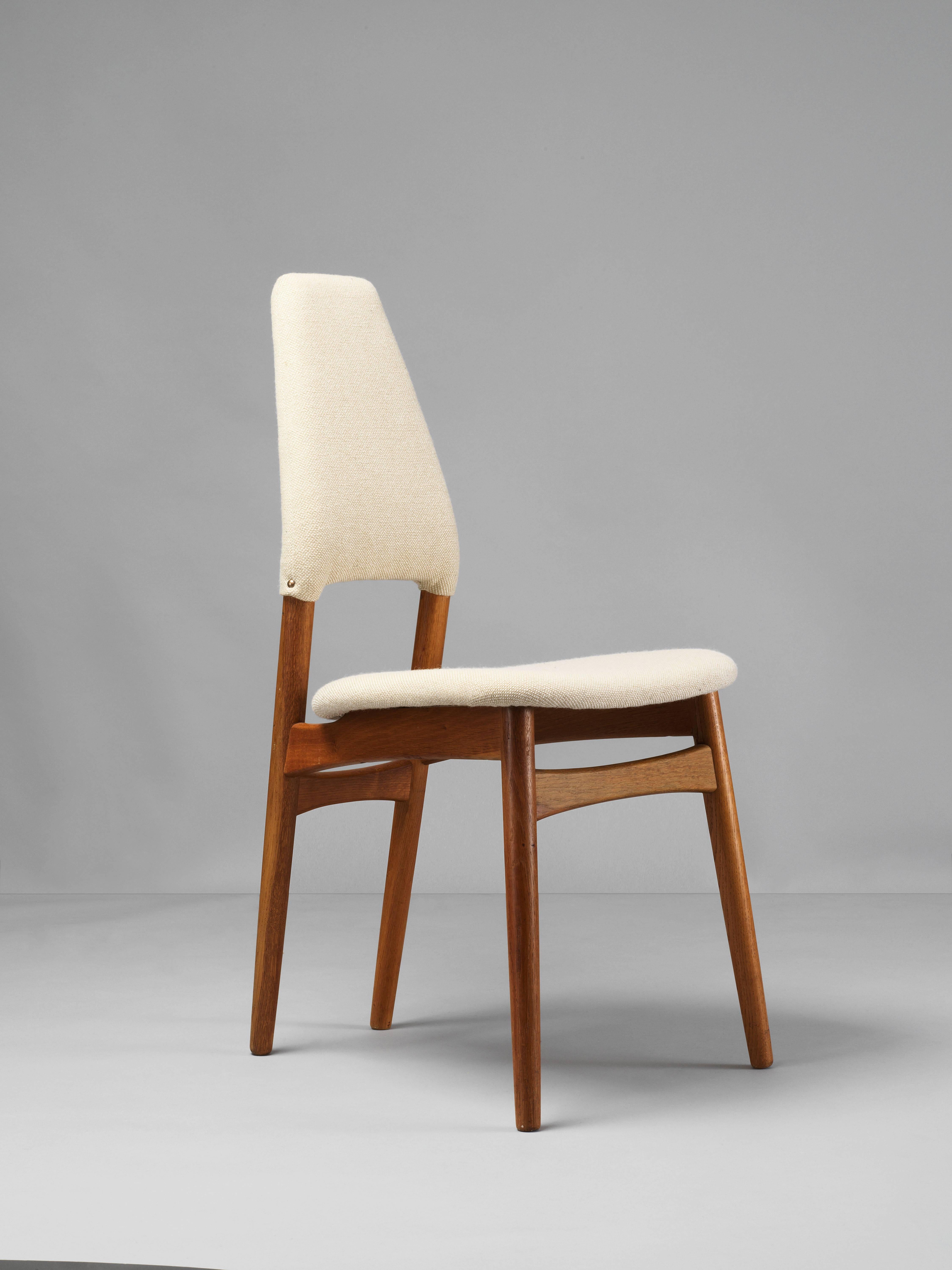 Danish Kurt Østervig, Six Dining Chairs, Oak Frame and Light Beige Fabric, Denmark