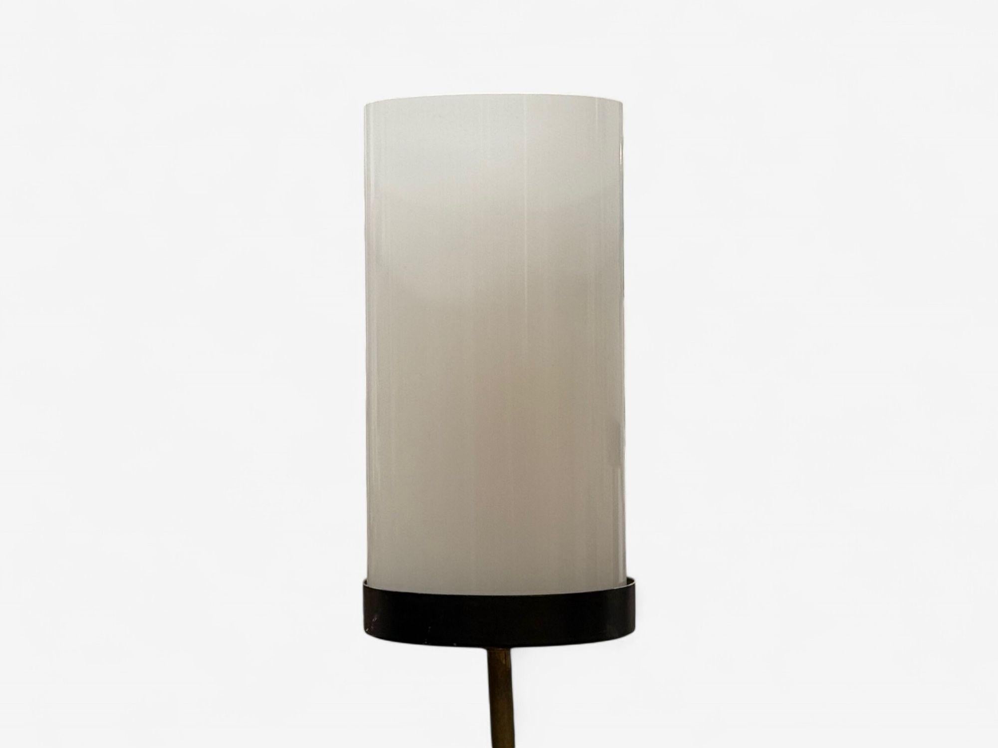 Milieu du XXe siècle Kurt Versen , Modernité du milieu du siècle, laiton, lampes de table, États-Unis, années 1960 en vente