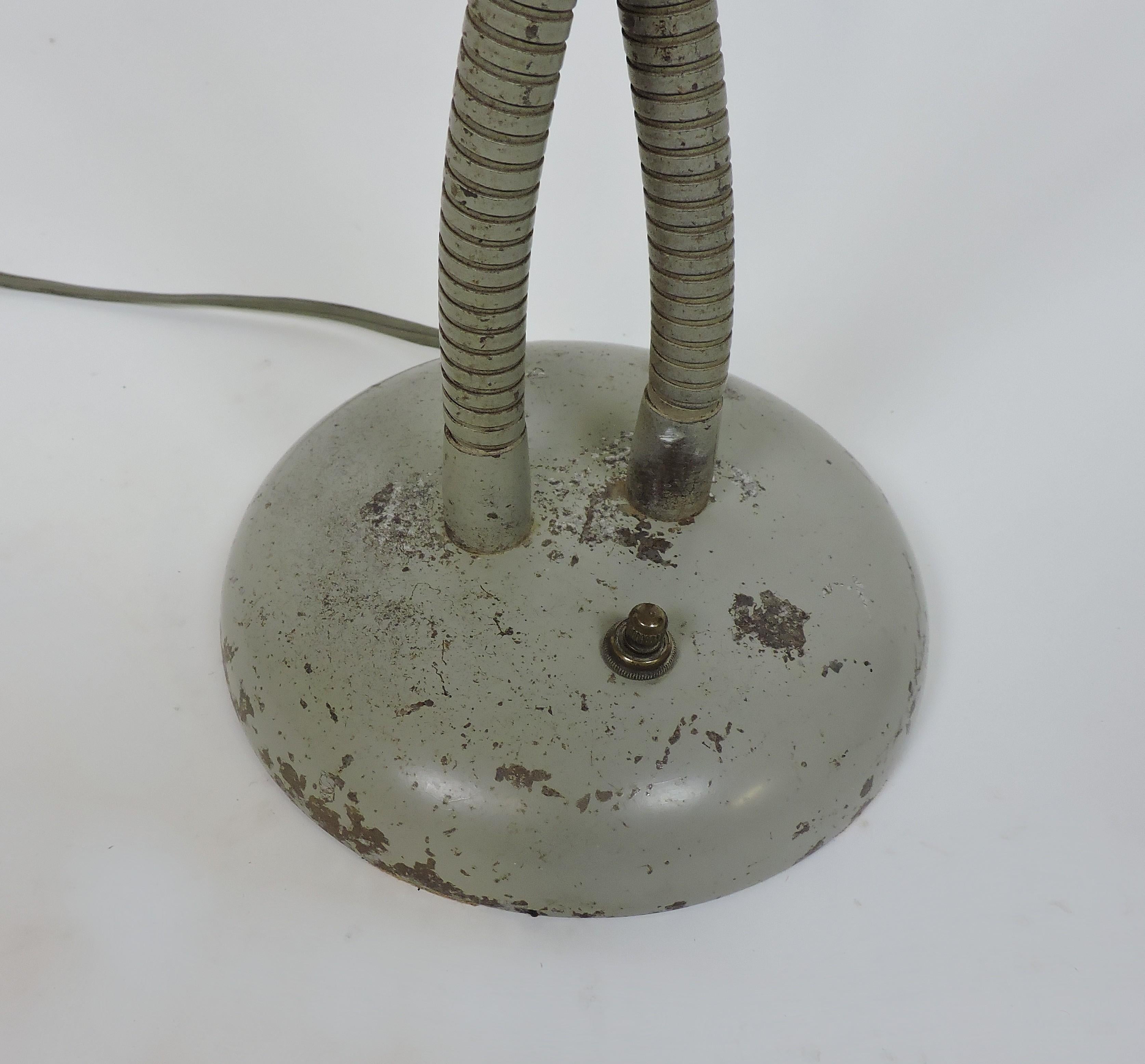 Kurt Versen Mid-Century Modern Double Cone Gooseneck Desk Lamp 3