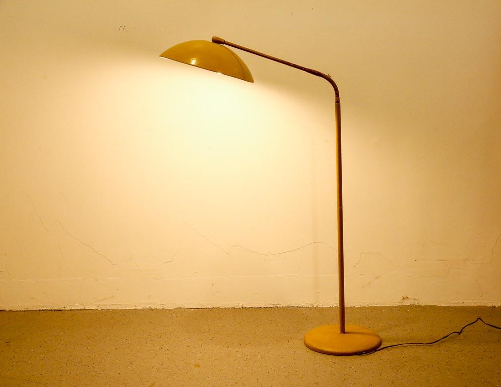 Steel Kurt Versen Model 59022 Floor Lamp For Sale