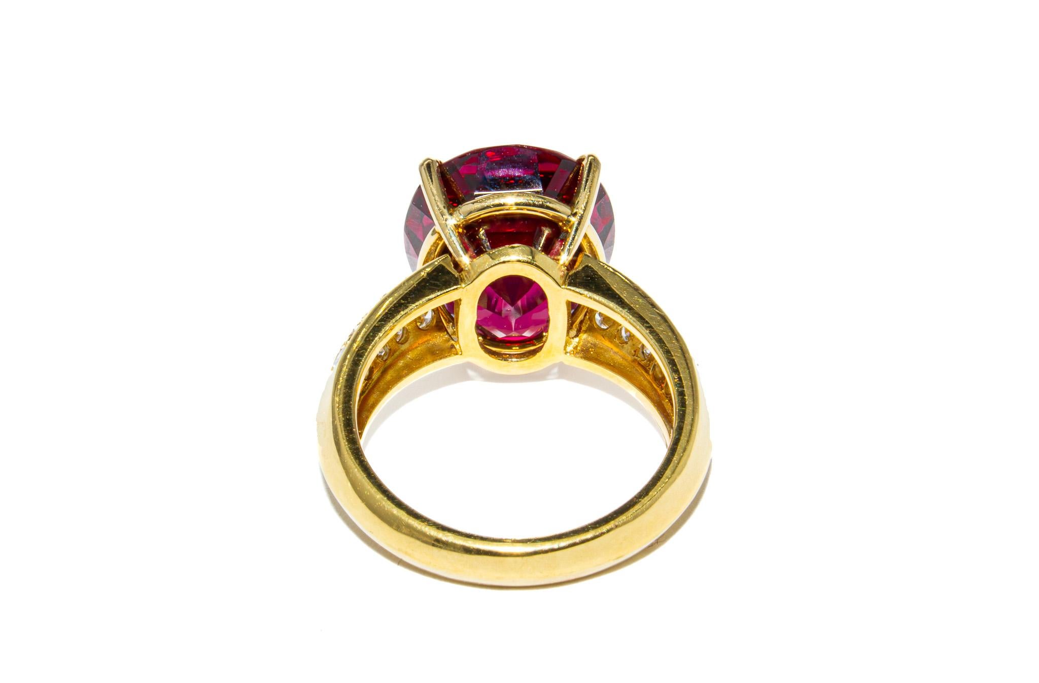 Oval Cut Kurt Wayne 11.42 Carat Oval Rhodolite Garnet and Diamond Cocktail Ring For Sale
