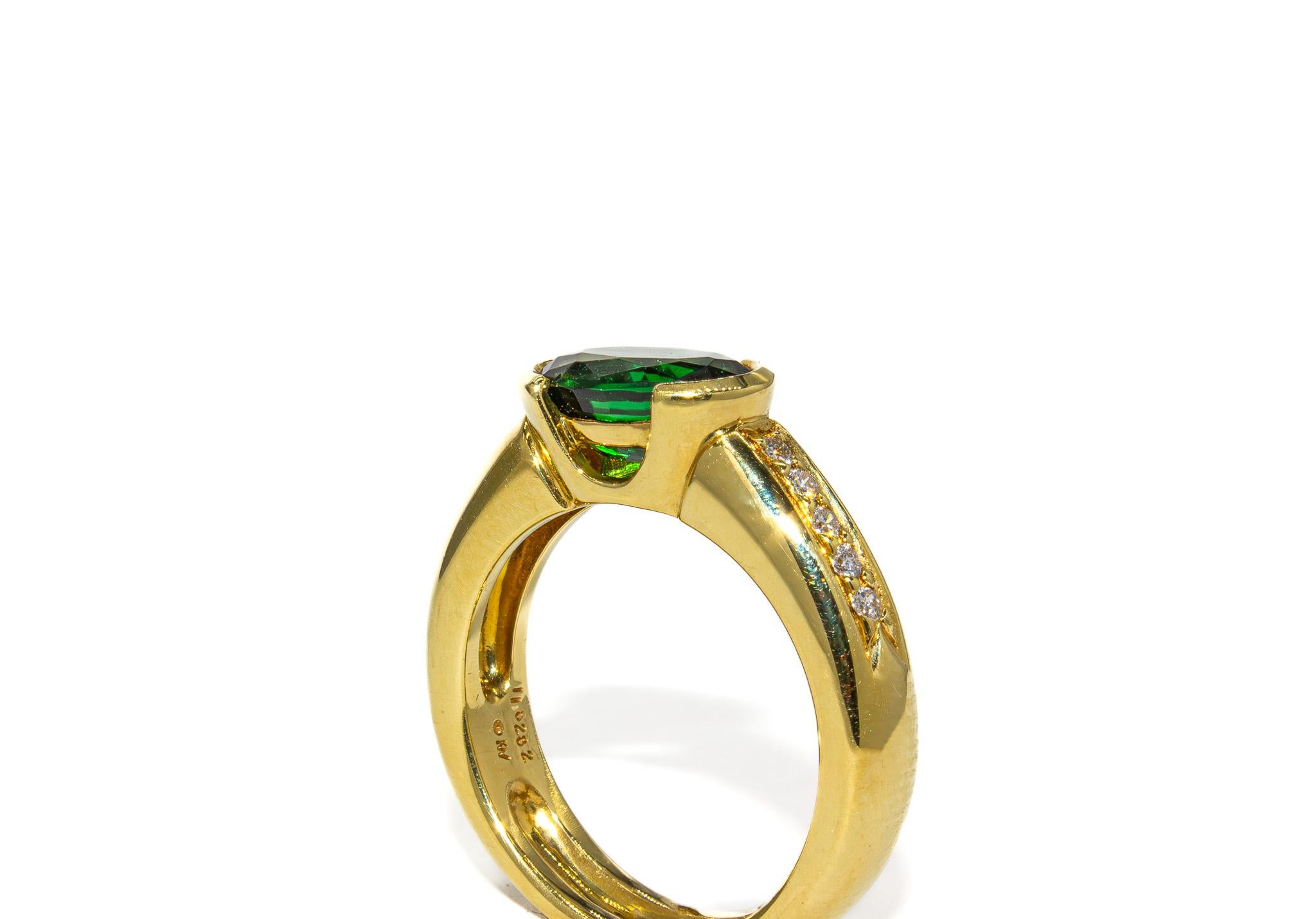 Kurt Wayne 1.78 Carat Oval Tourmaline and Diamond Ring In New Condition For Sale In New York, NY