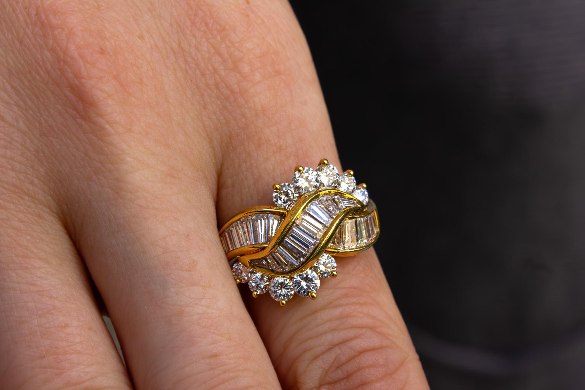Women's or Men's Kurt Wayne 2.75 Carat Total Round and Baguette Diamond Cocktail Ring For Sale