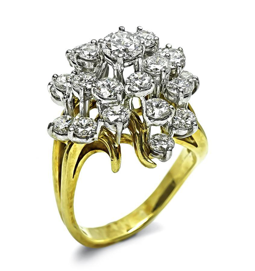 Taglio rotondo Anello Cocktail in oro con diamanti da 3,50 carati di Kurt Wayne in vendita