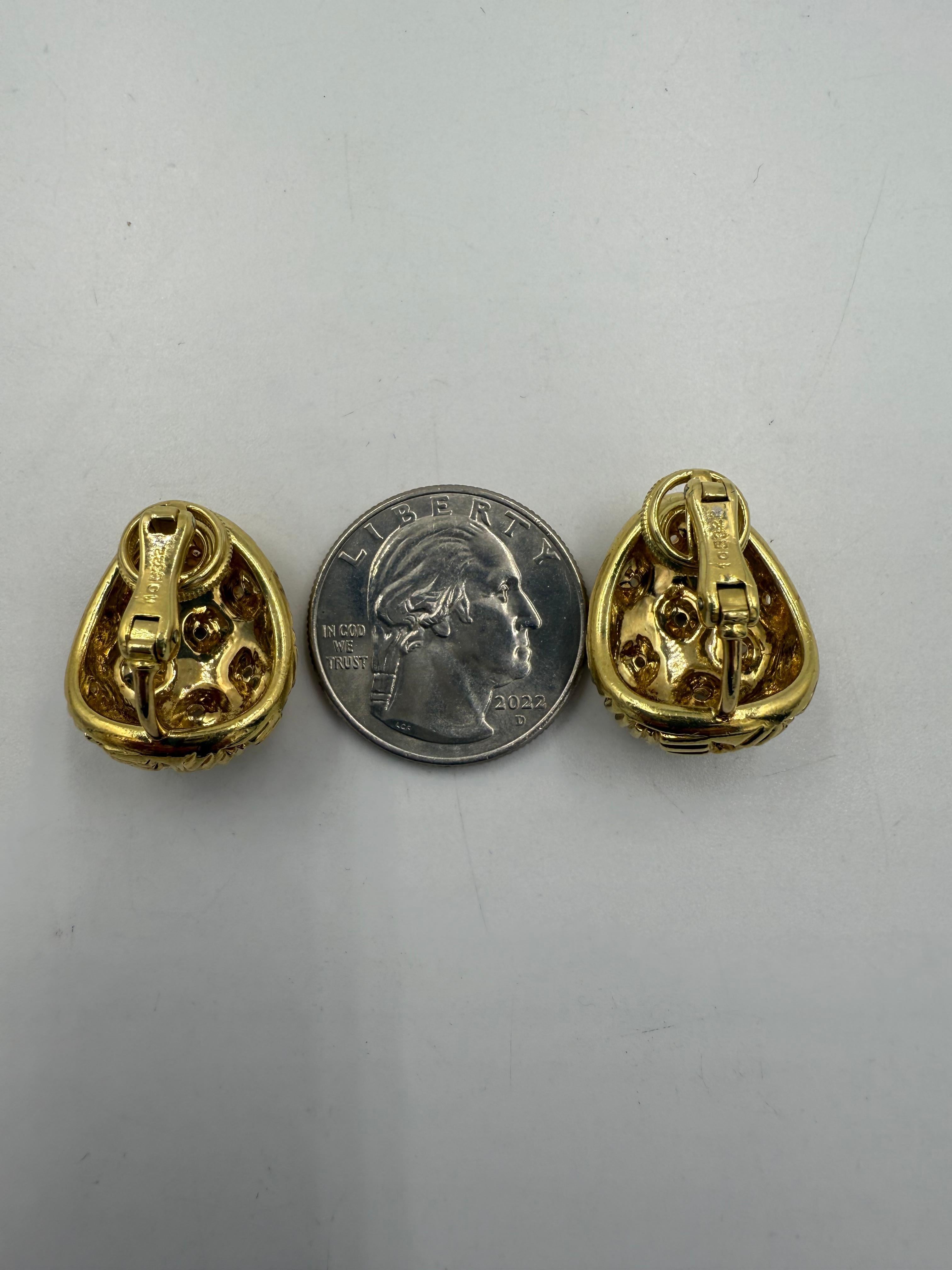 Kurt Wayne Basket Weave 18k Yellow Gold Clip On Earrings For Sale 4