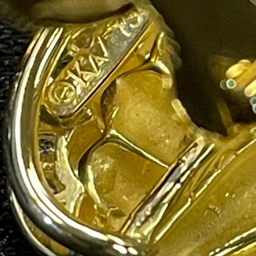 Kurt Wayne Diamond Swirl Yellow Gold Clip Post Earrings In Good Condition For Sale In Stamford, CT