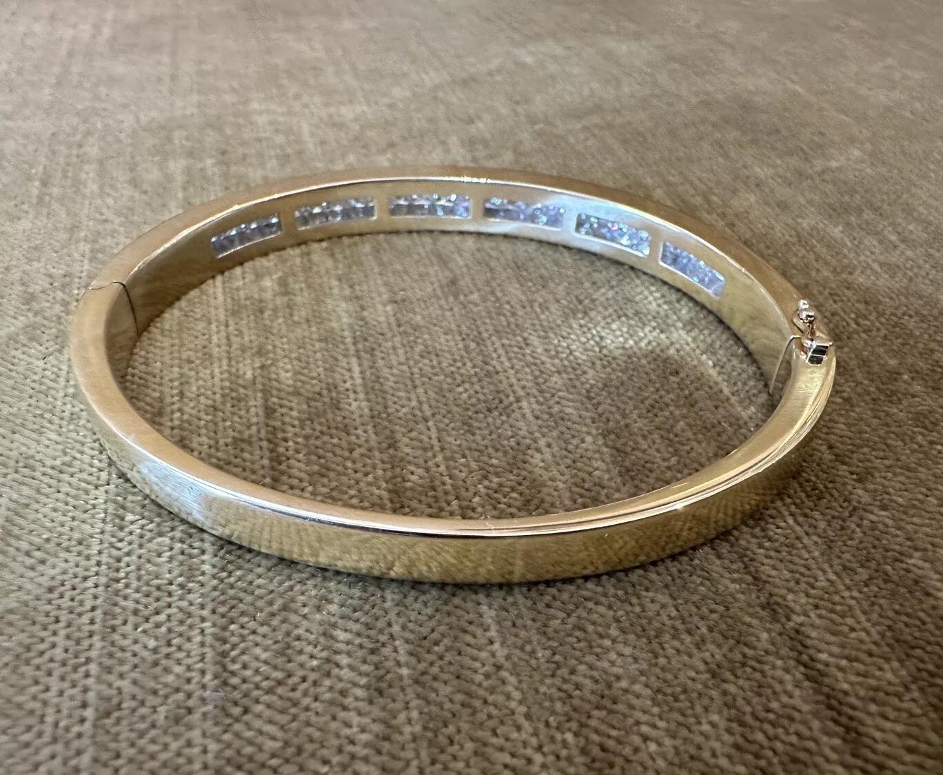 Taille princesse Kurt Wayne Bracelet jonc à rangée unique de diamants en or jaune 18 carats en vente
