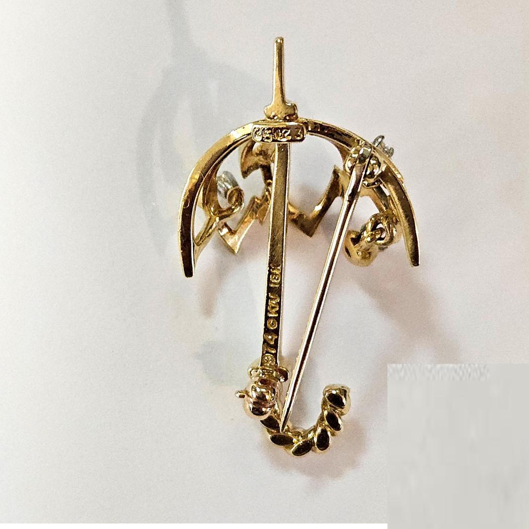 Moderne Broche parapluie Kurt Wayne en or jaune 18 carats et diamants, 1974 en vente