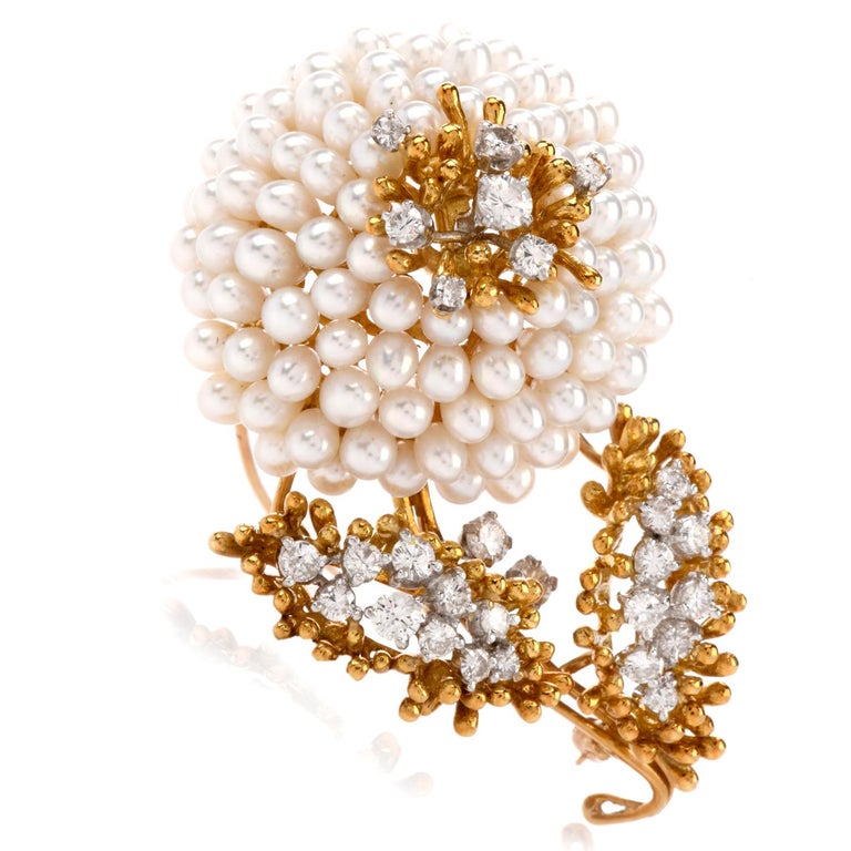Creat a Dramatic Statement with this exquisite, ornate

brooch inspired in a Flower motif and crafted in 40.9 grams

of 18K yellow gold by kurt wayne. A perfect accent for any blouse, blazer or scarf!

A radiant Pinkish White, High Lustre, Pearl
