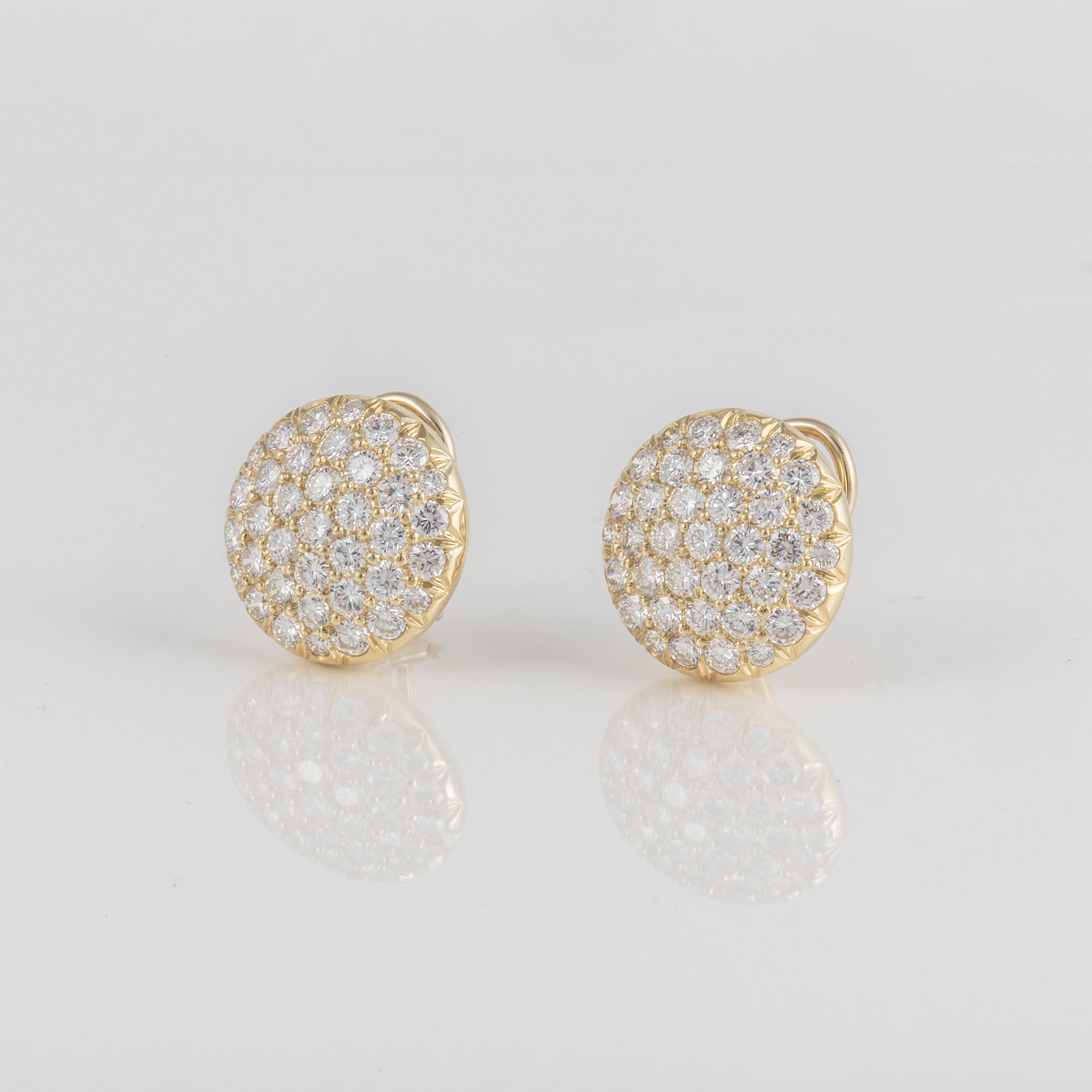 18K yellow gold button-style diamond earrings marked 