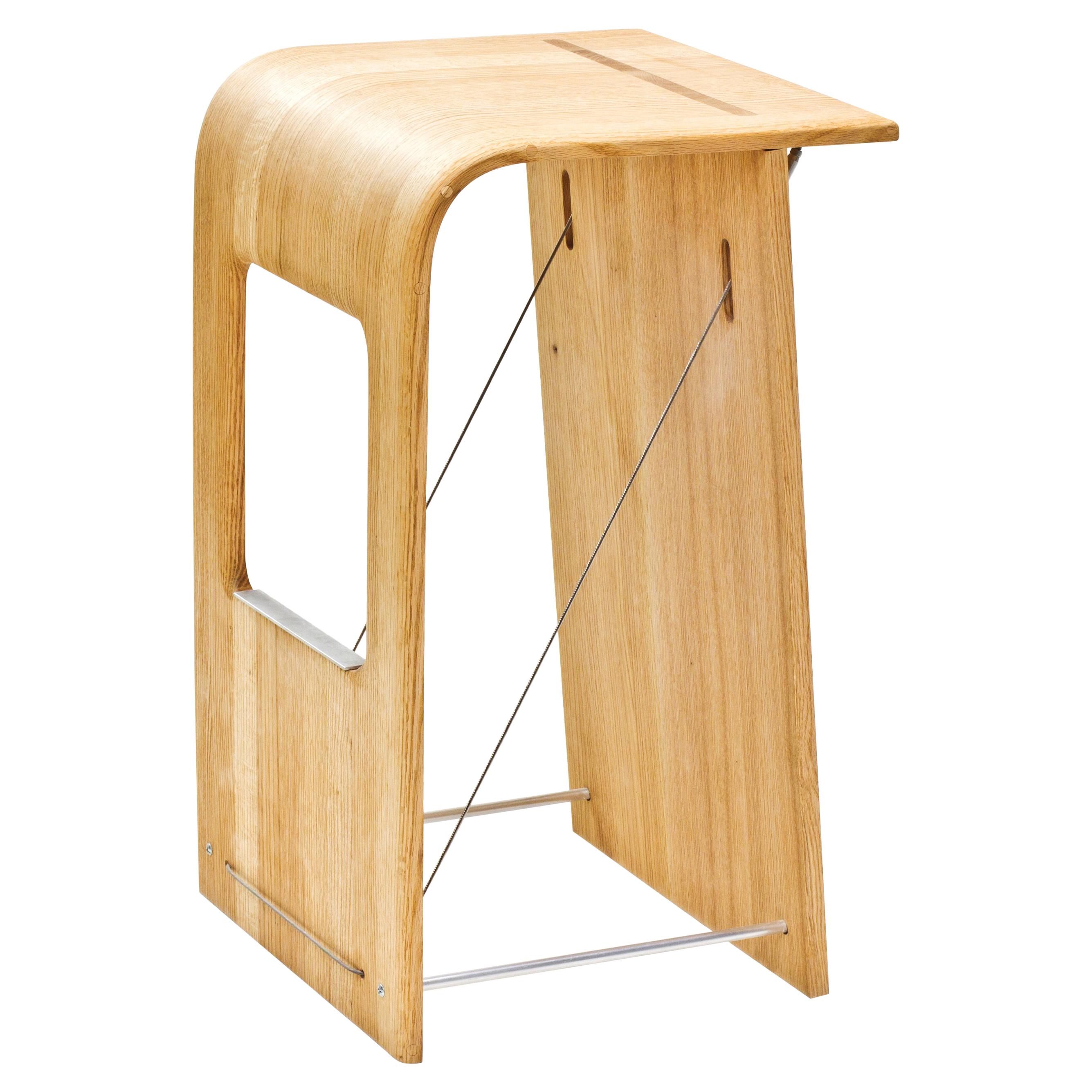 Tabouret de comptoir Kurvor en chêne rouge scié à l'huile et huilé de Samantha Brueggen pour Wooda en vente